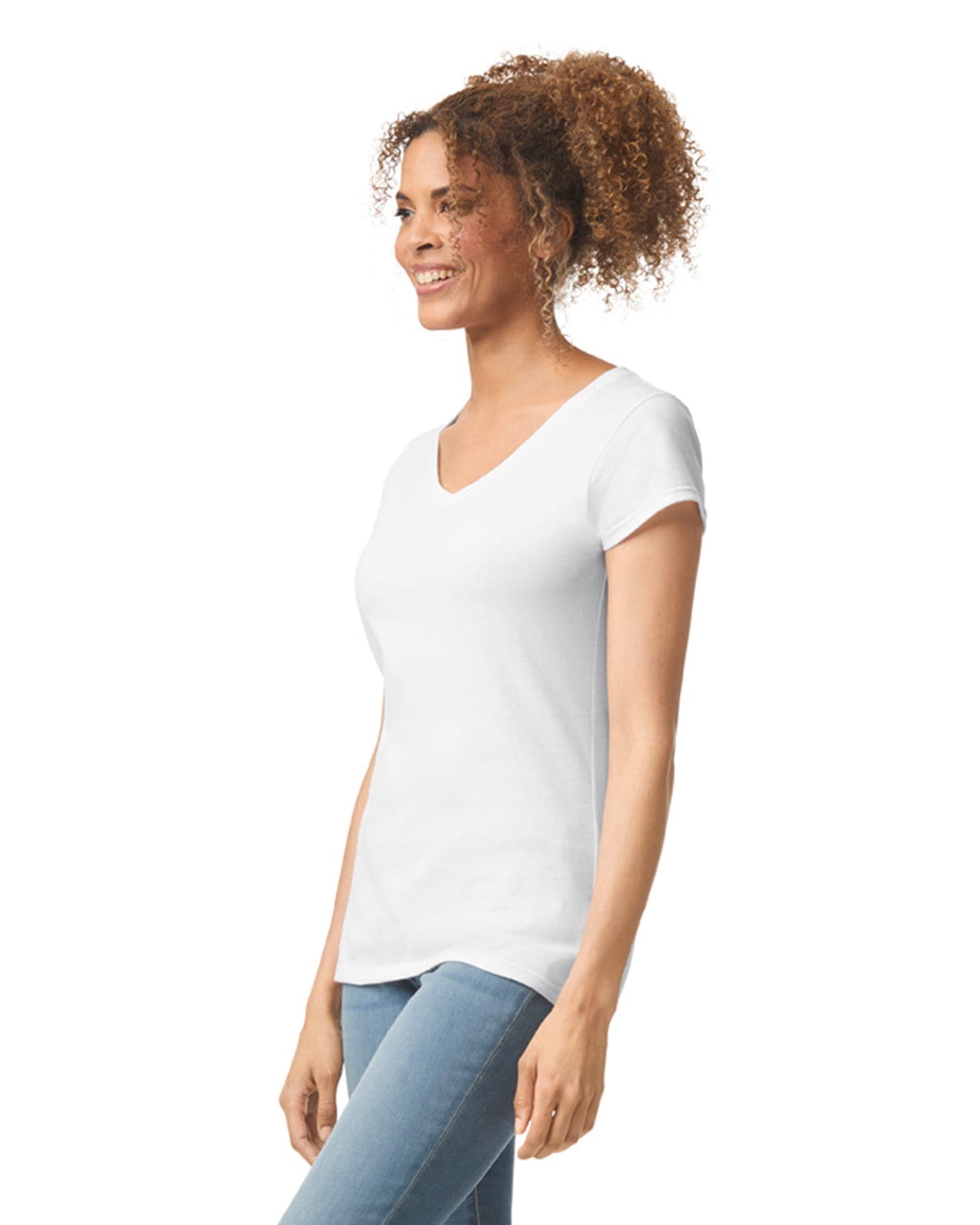 T-shirt femme col v Softstyle en situation