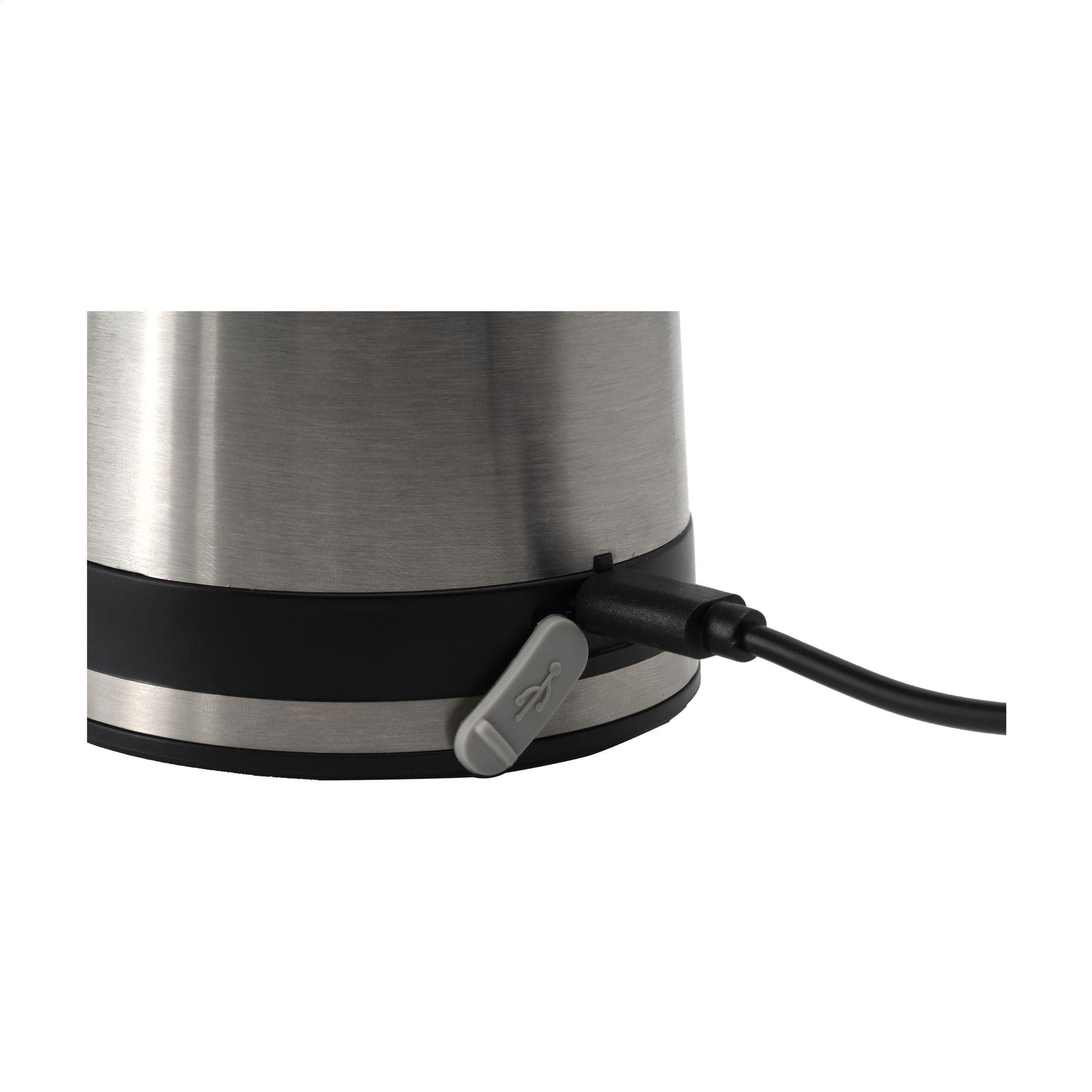 Blender rechargeable pour smoothie en situation