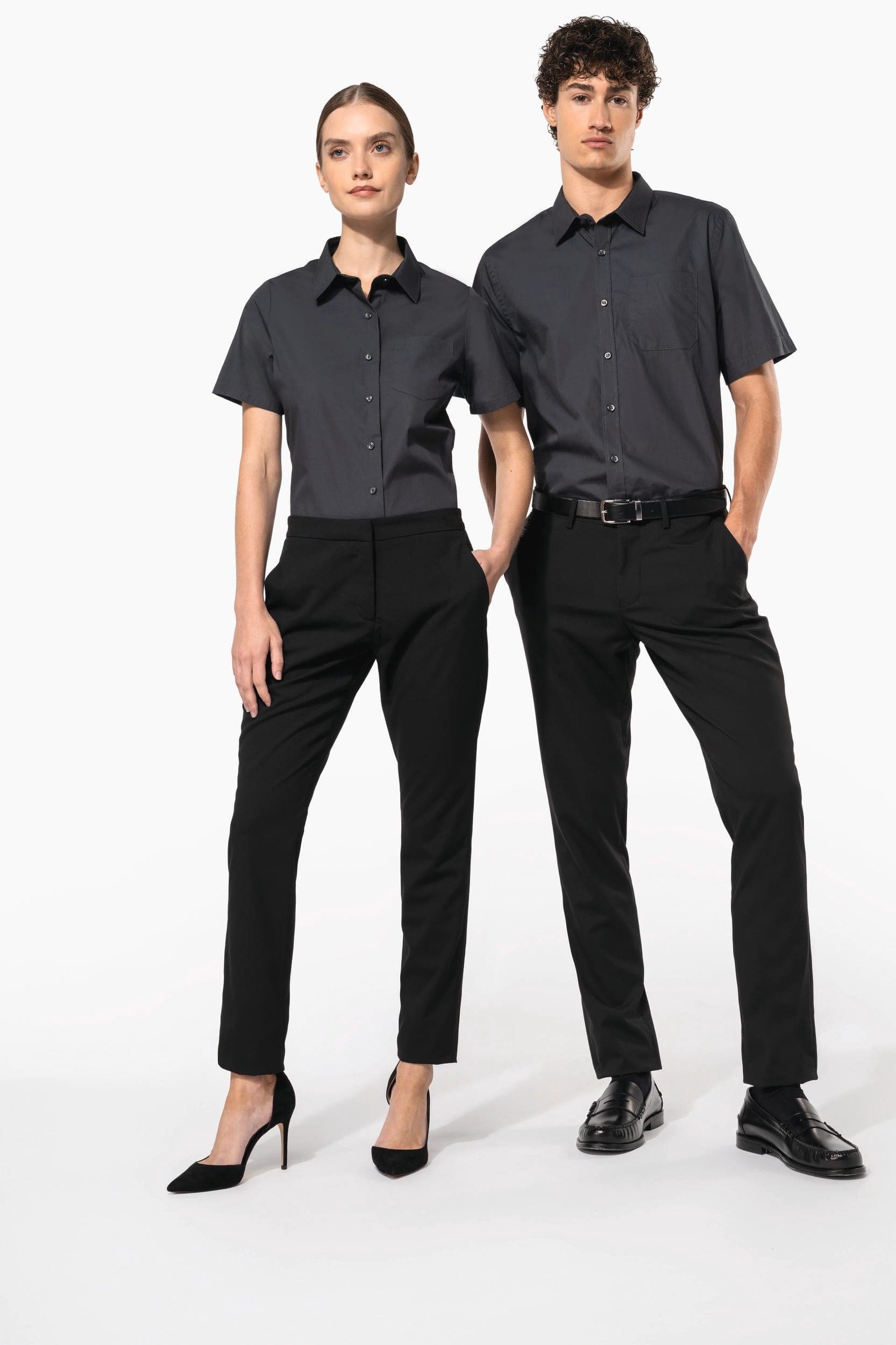 Chemise popeline manches courtes femme en situation