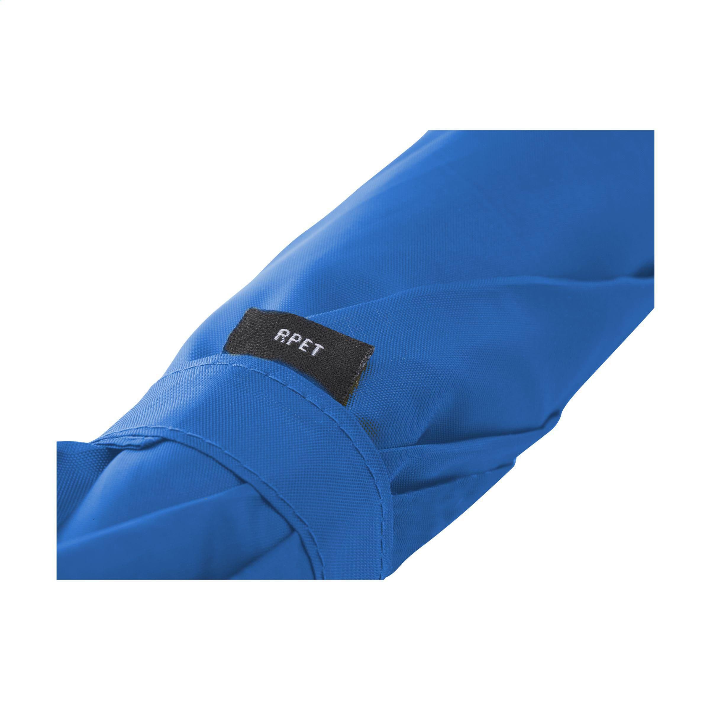 Parapluie Everest RCS RPET 23 pouces en situation