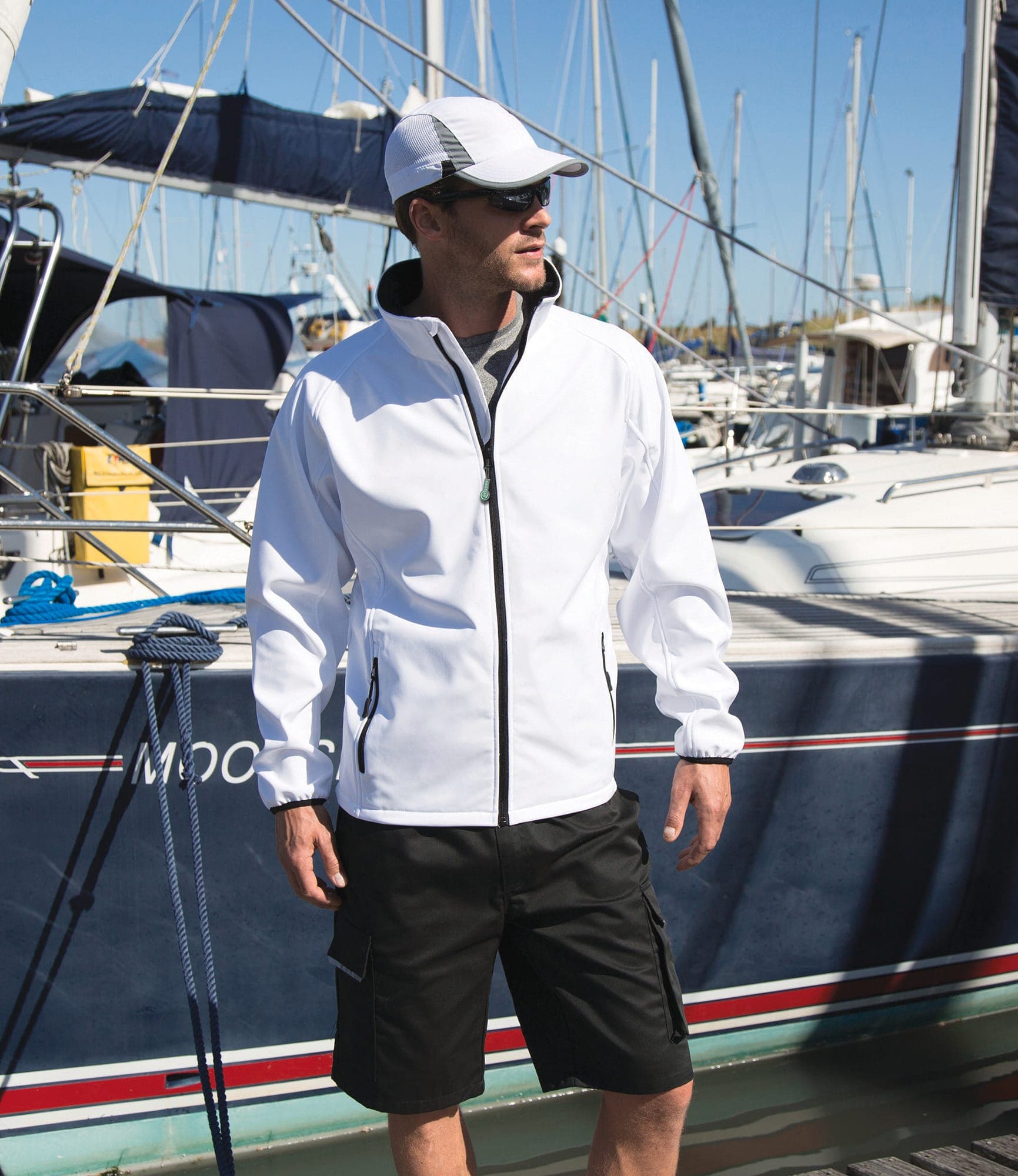 Veste Softshell Homme Printable en situation