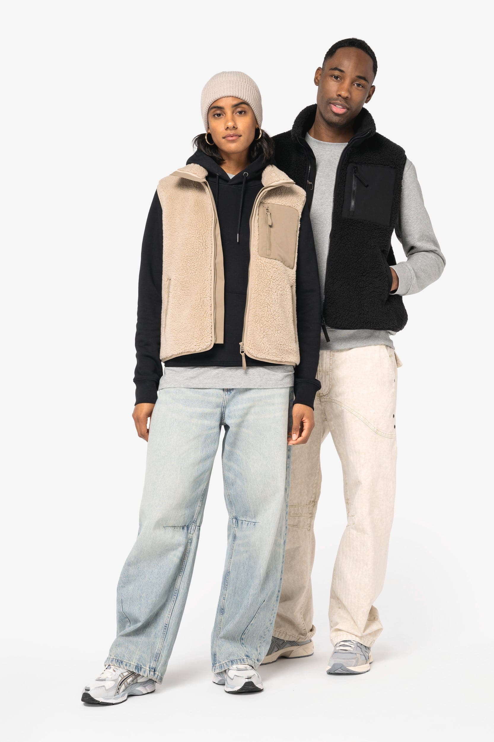 Bodywarmer écoresponsable en sherpa unisexe en situation