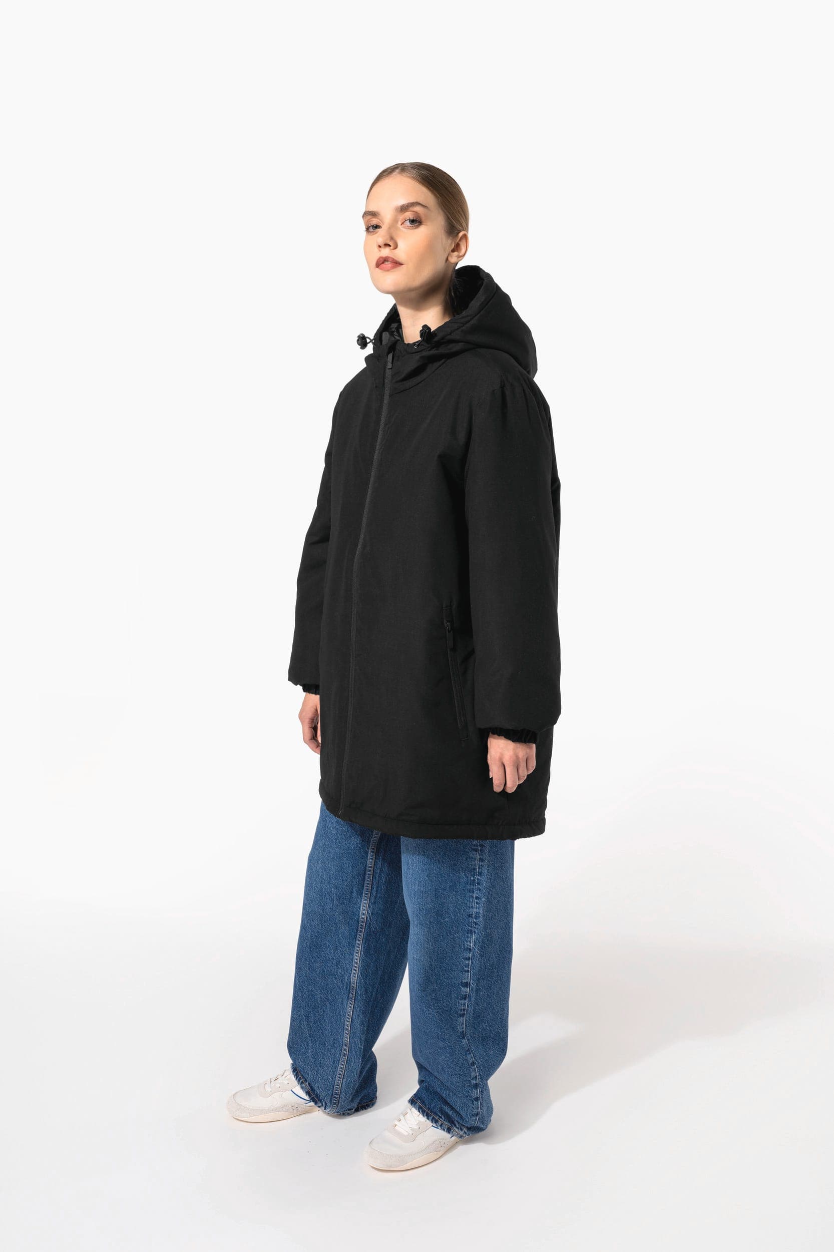 Parka à capuche recyclée unisexe en situation