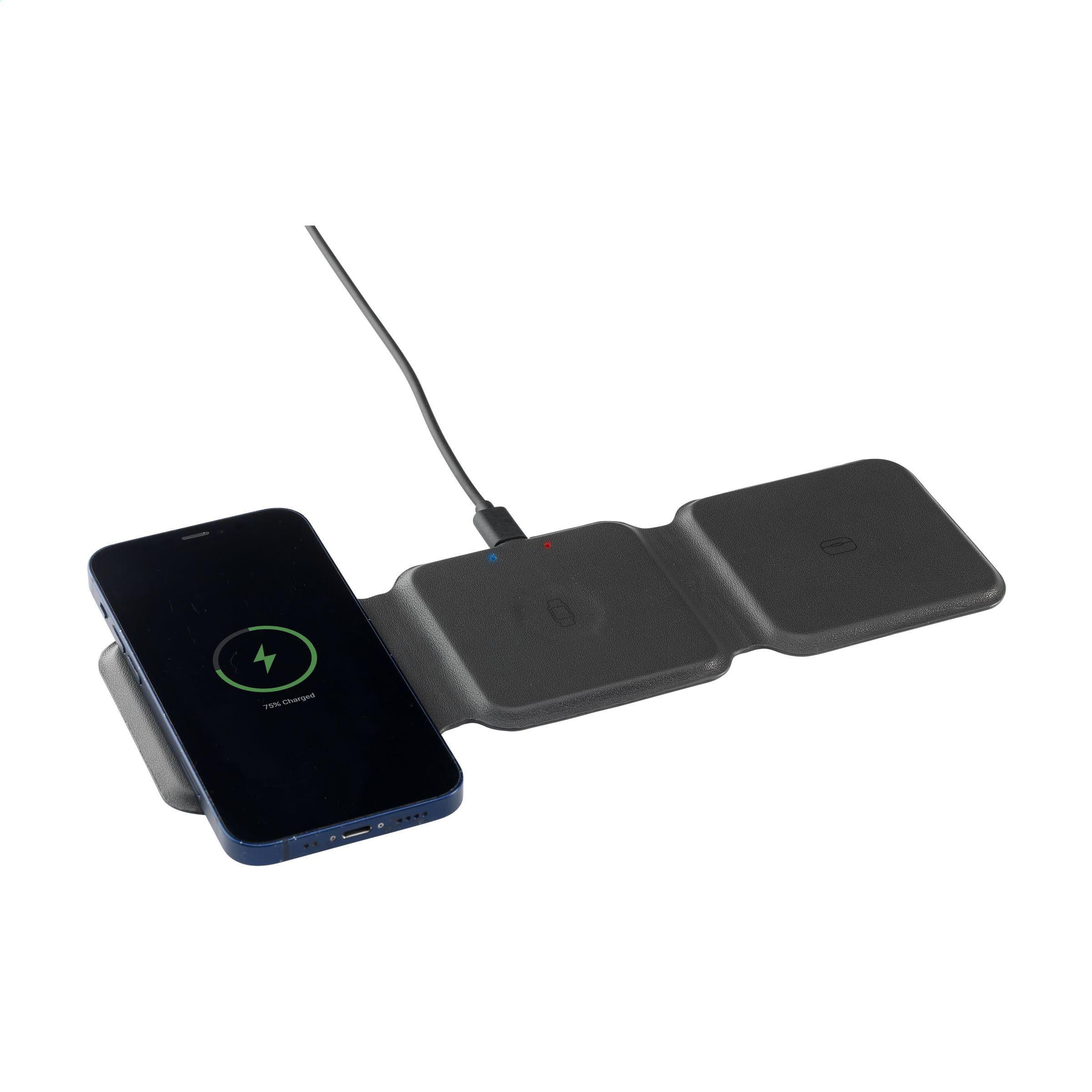 Chargeur sans fil TriCharge RCS PU recyclé en situation