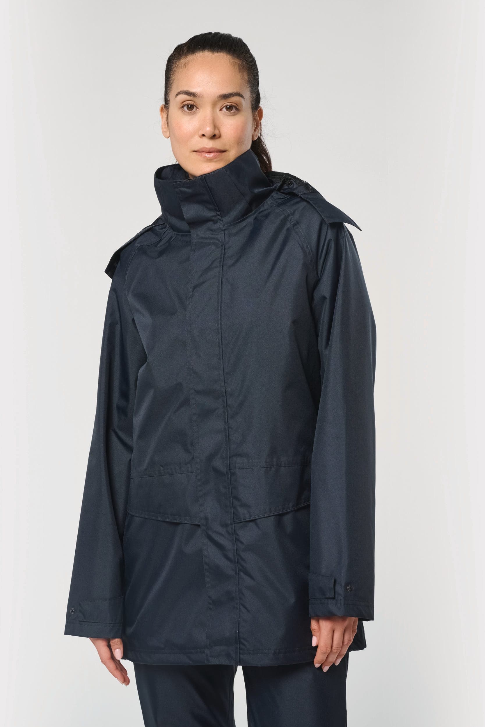 Veste de pluie unisexe en situation