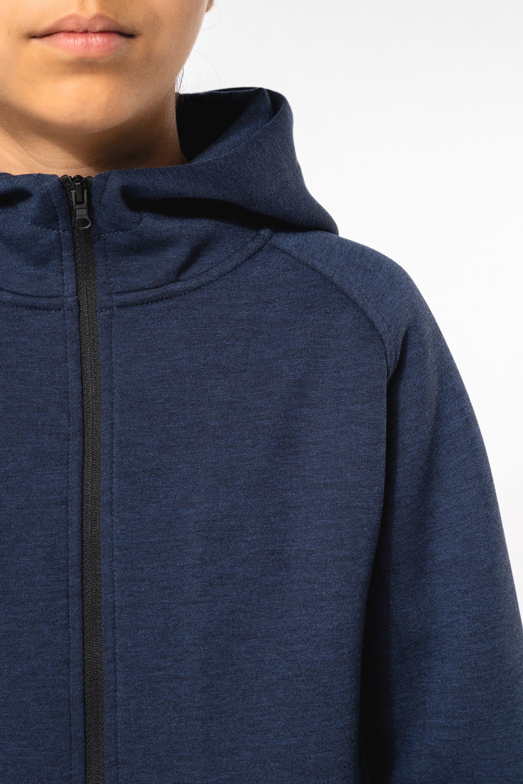 Veste à capuche performance enfant en situation