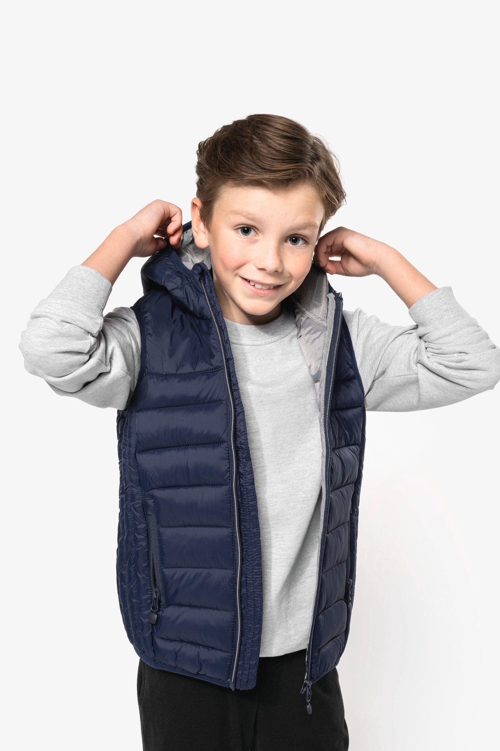 Bodywarmer à capuche enfant en situation