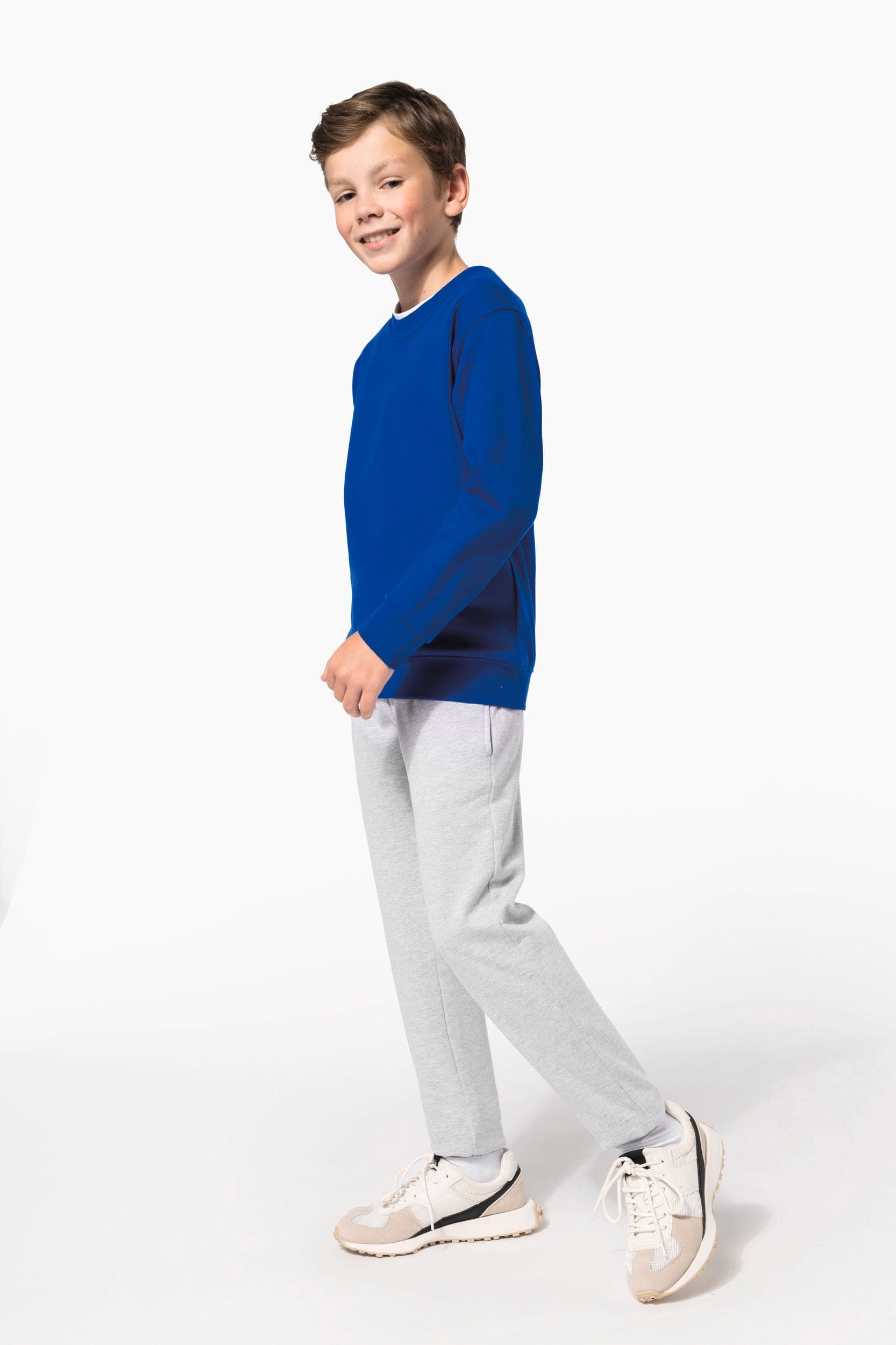 Sweat-shirt col rond enfant en situation