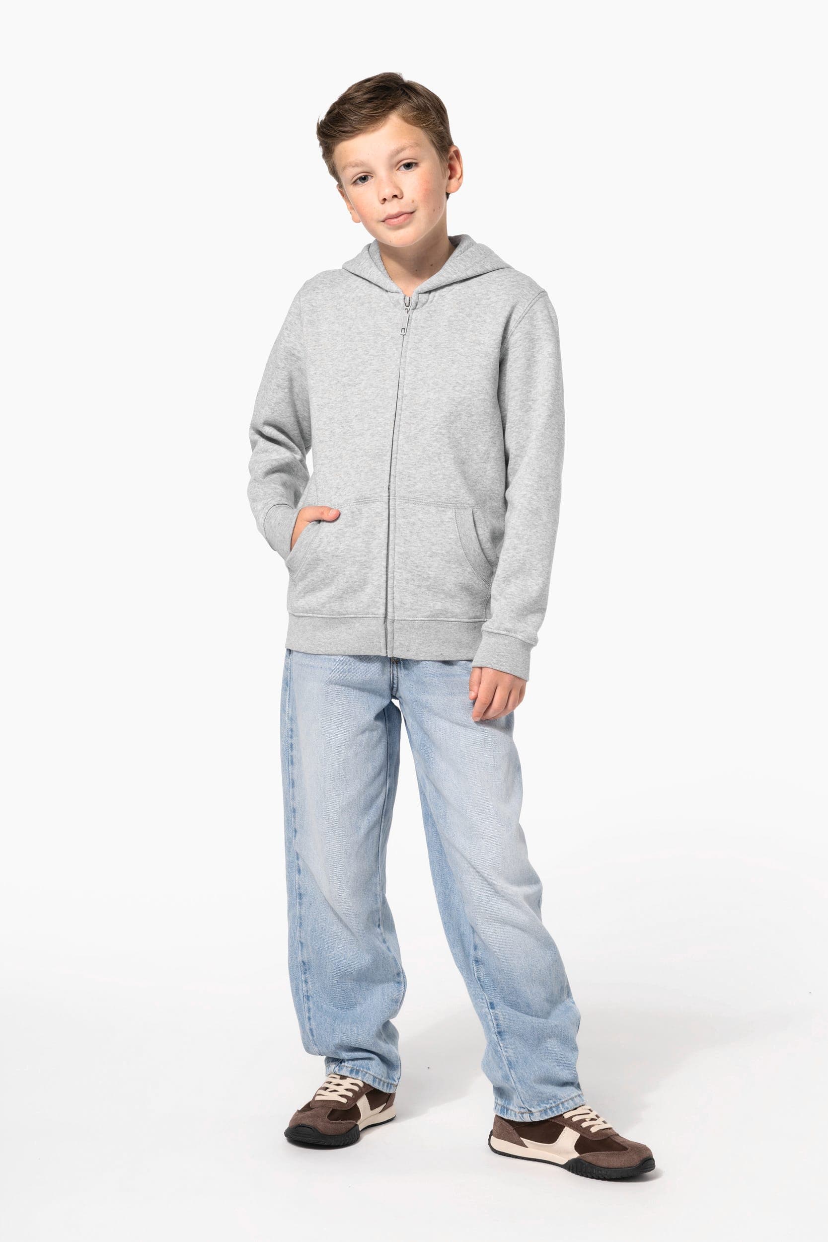 Sweat-shirt recyclé zippé à capuche enfant en situation