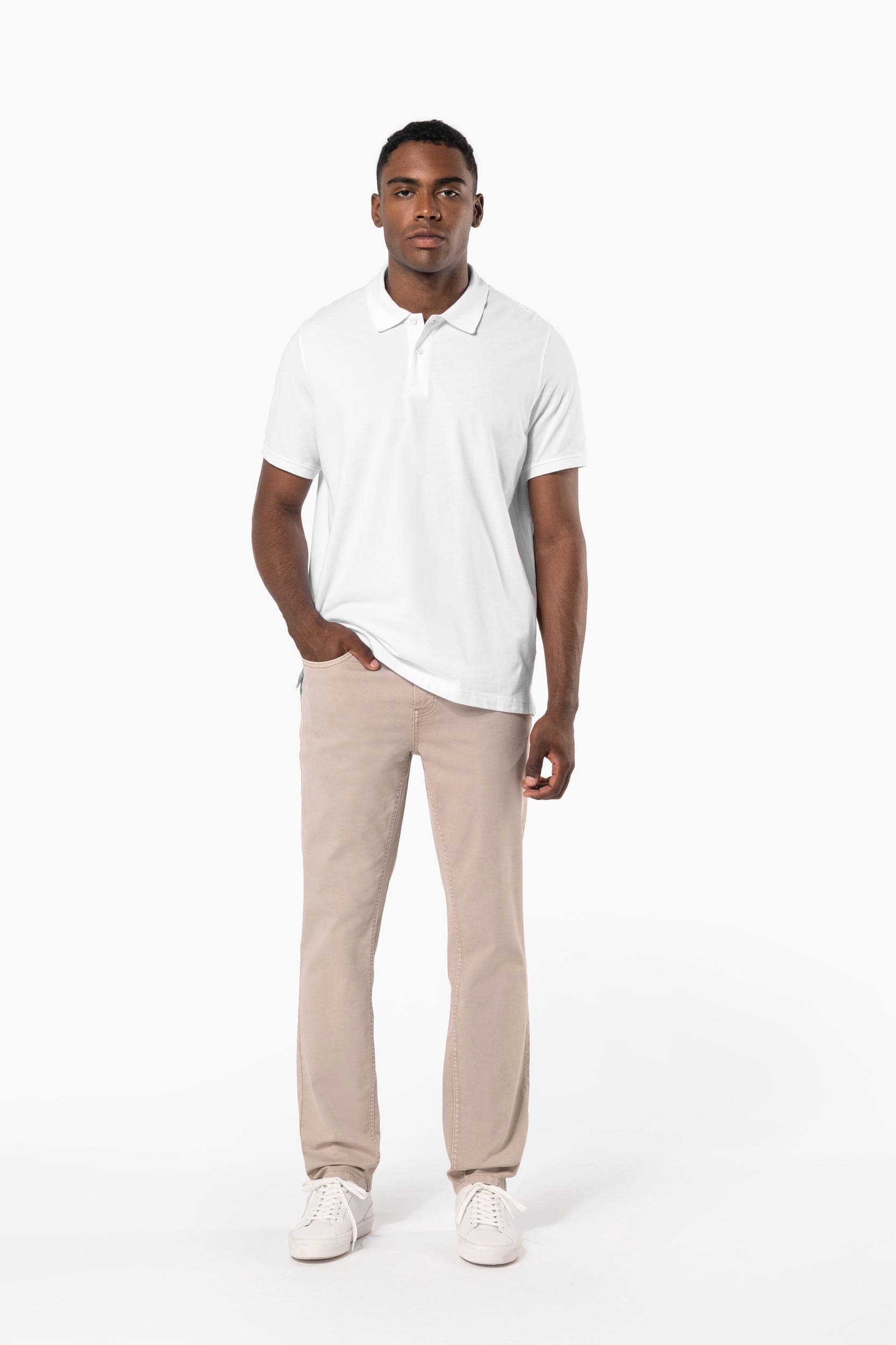 Pantalon 5 poches homme en situation