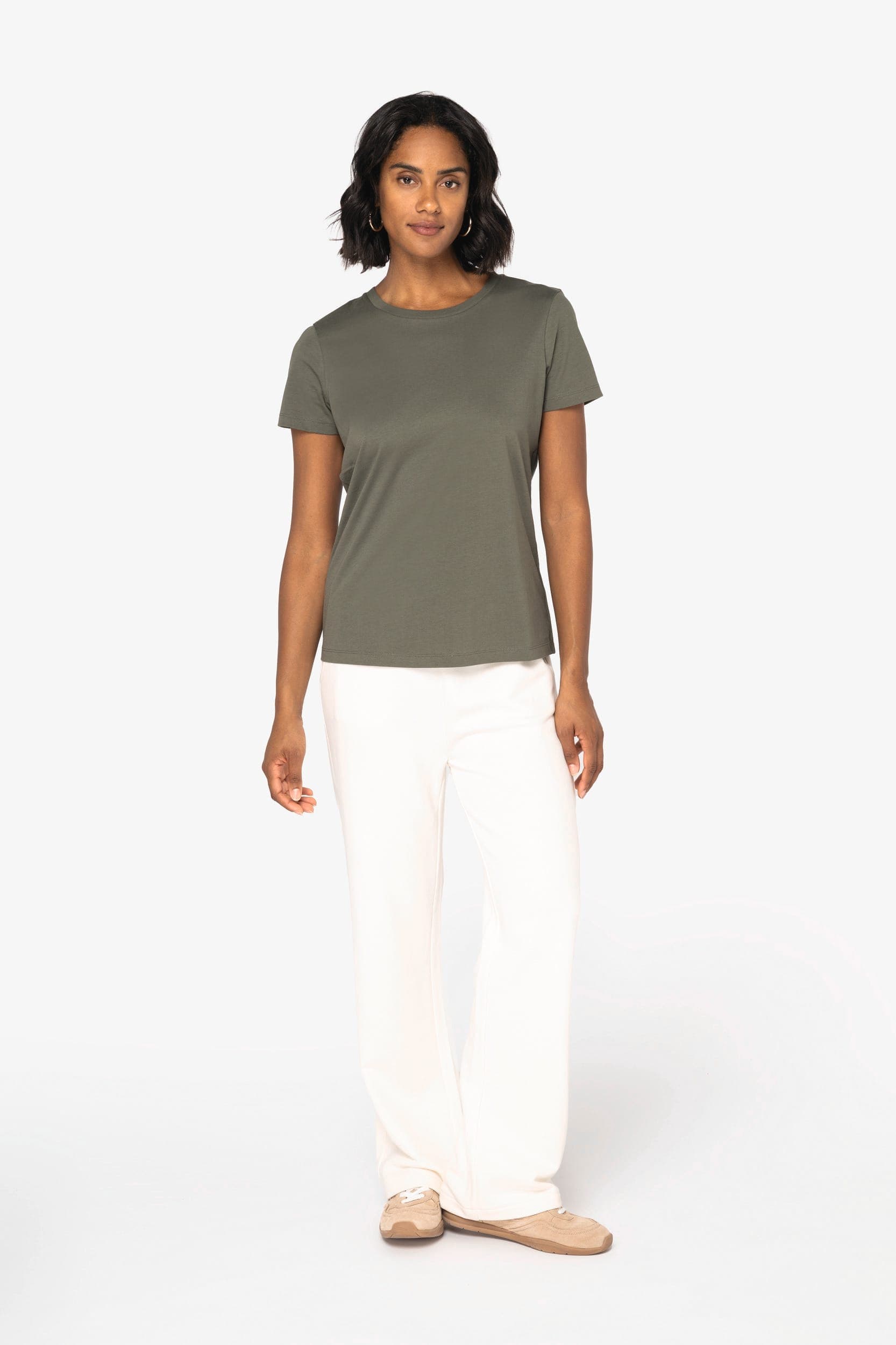 T-shirt écoresponsable femme en situation