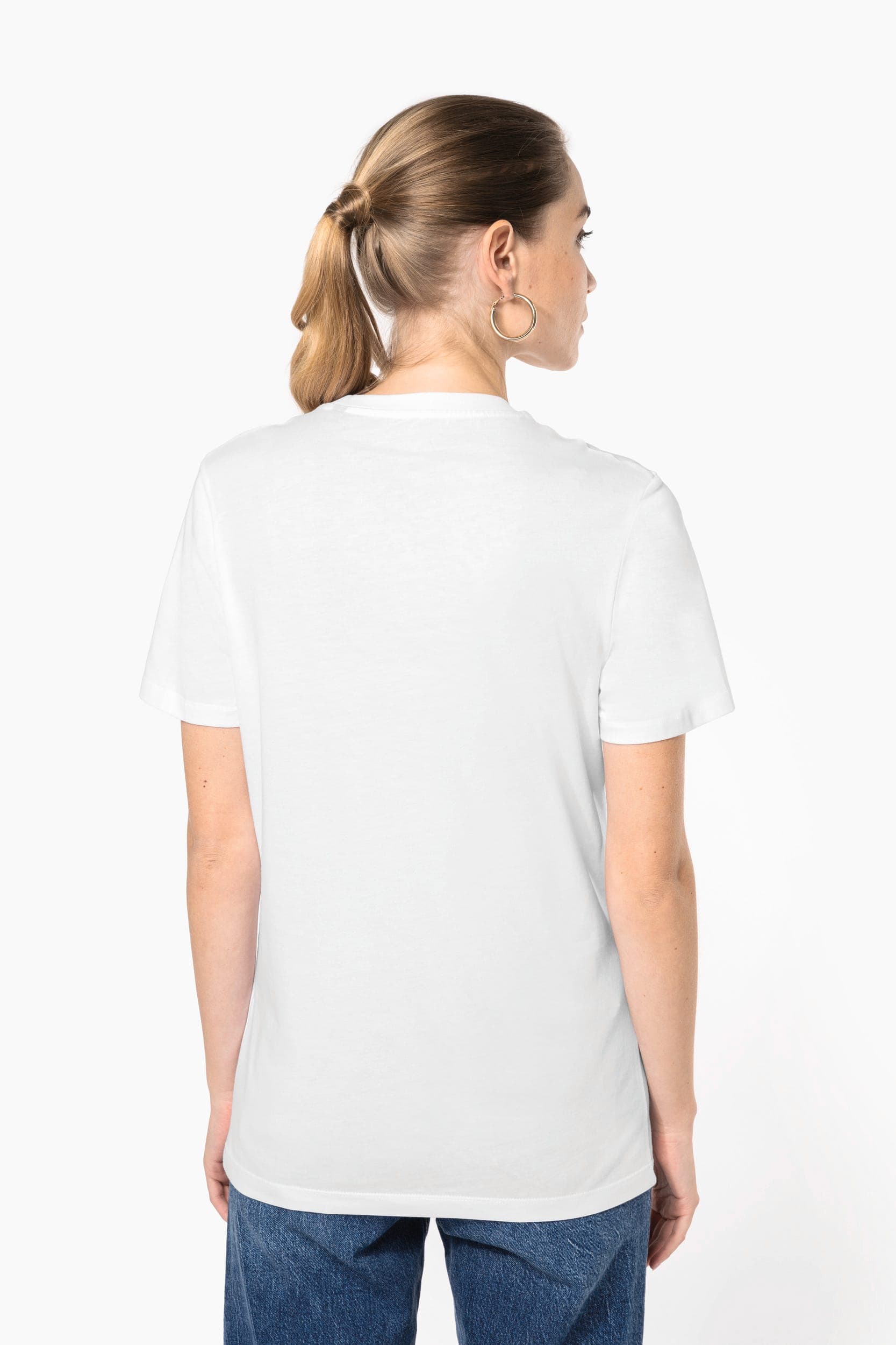 T-shirt col rond manches courtes unisexe en situation