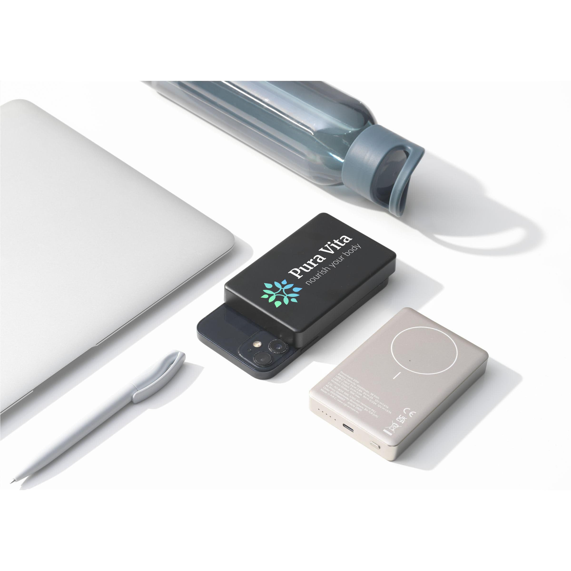 Powerbank Wireless RCS alu recyclé Magsafe 10000 en situation