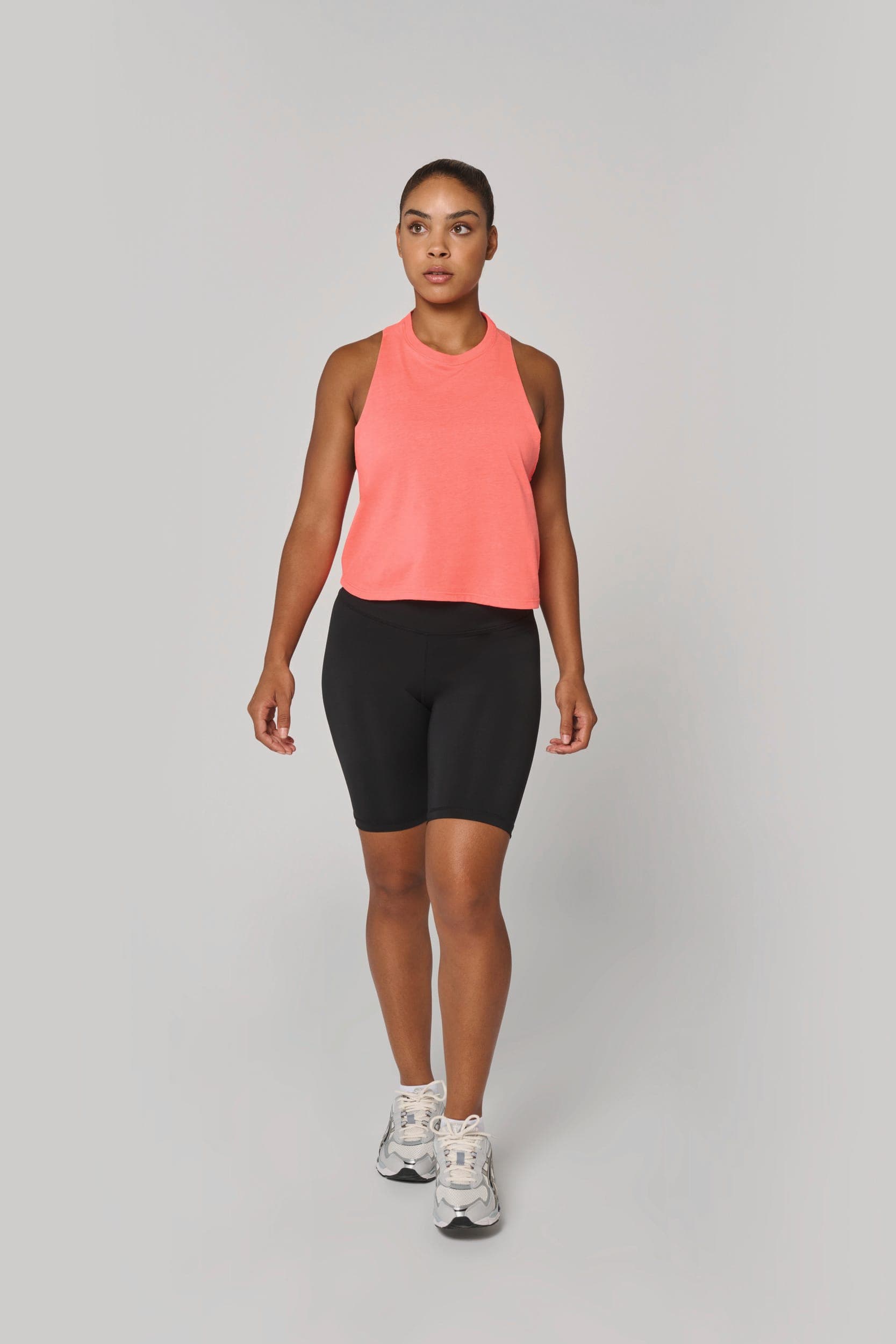 Débardeur crop Triblend femme en situation