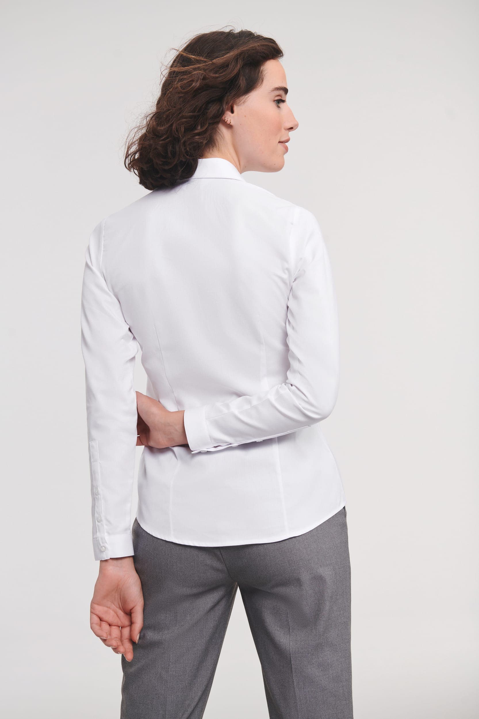 Chemise femme manche longues à chevrons en situation