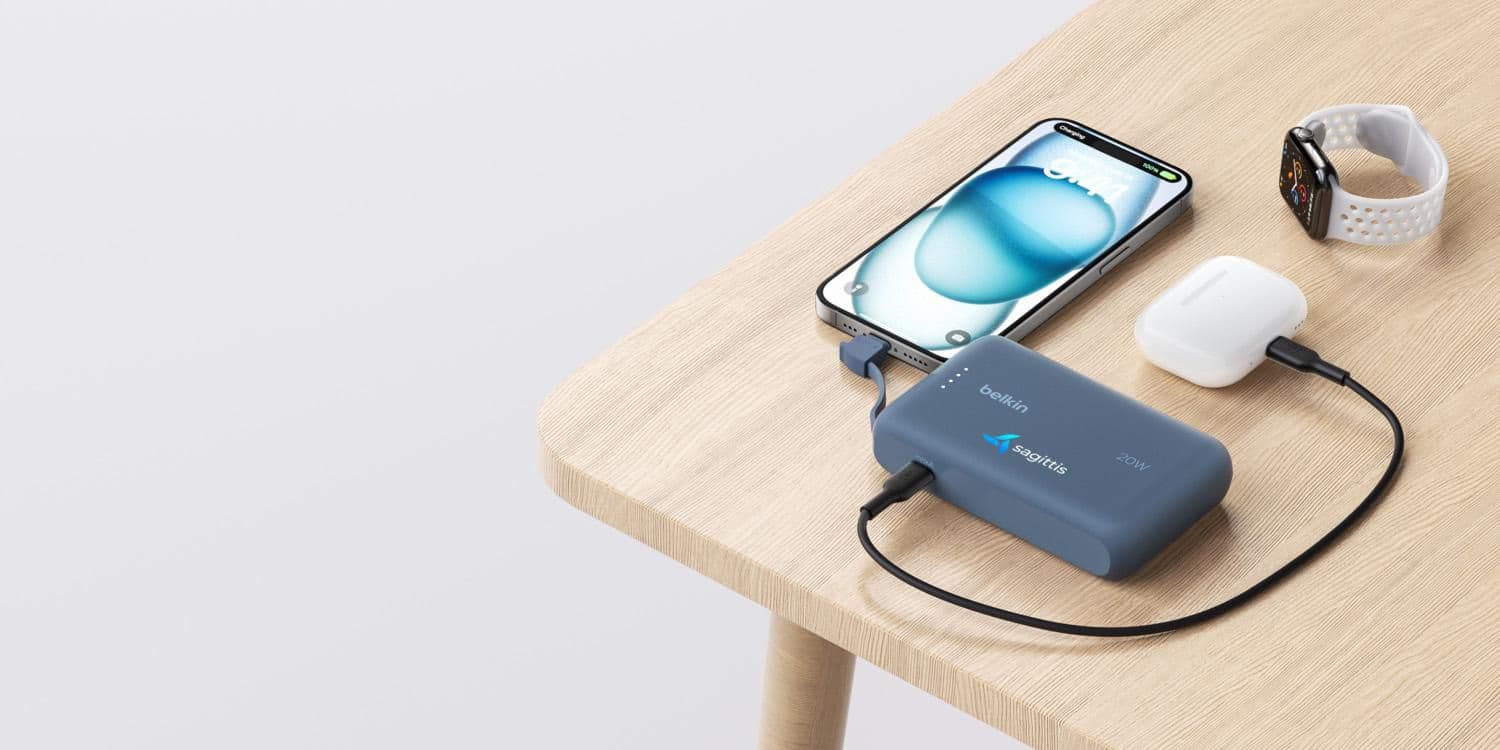 Banque d'énergie Belkin BoostCharge 10K câble intégré en situation