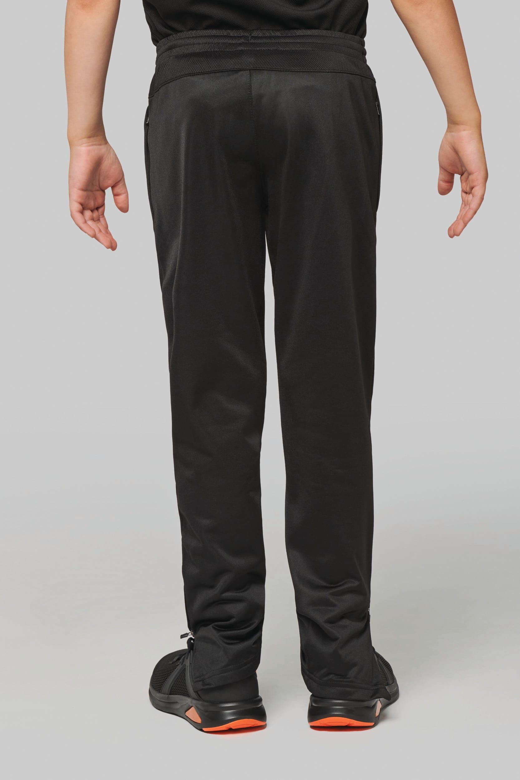 Pantalon de survêtement enfant en situation