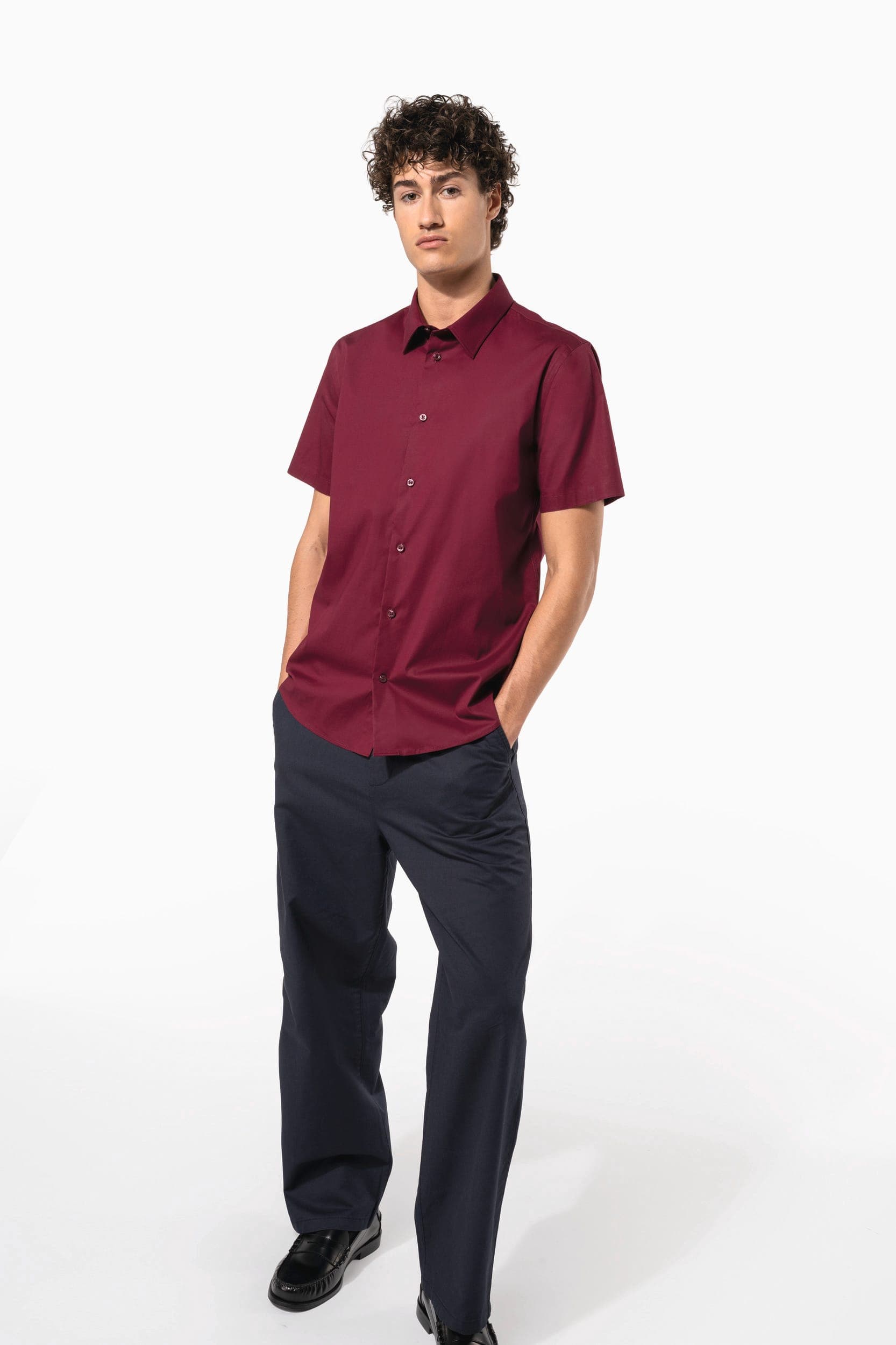 Chemise coton / élasthanne manches courtes en situation
