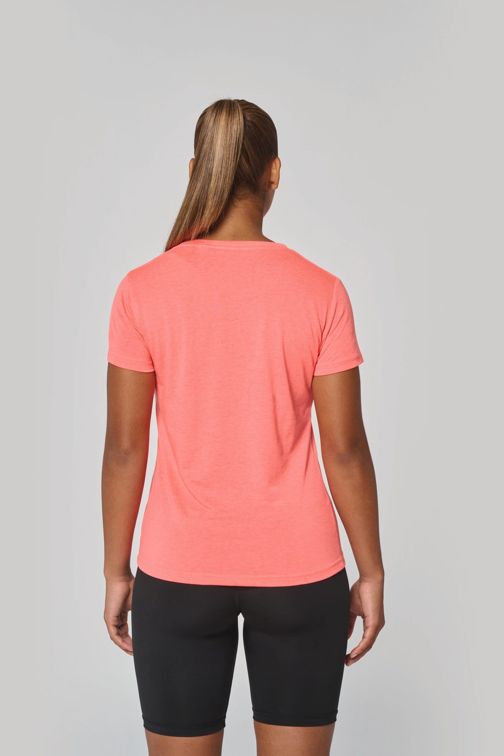 T-shirt triblend sport femme en situation