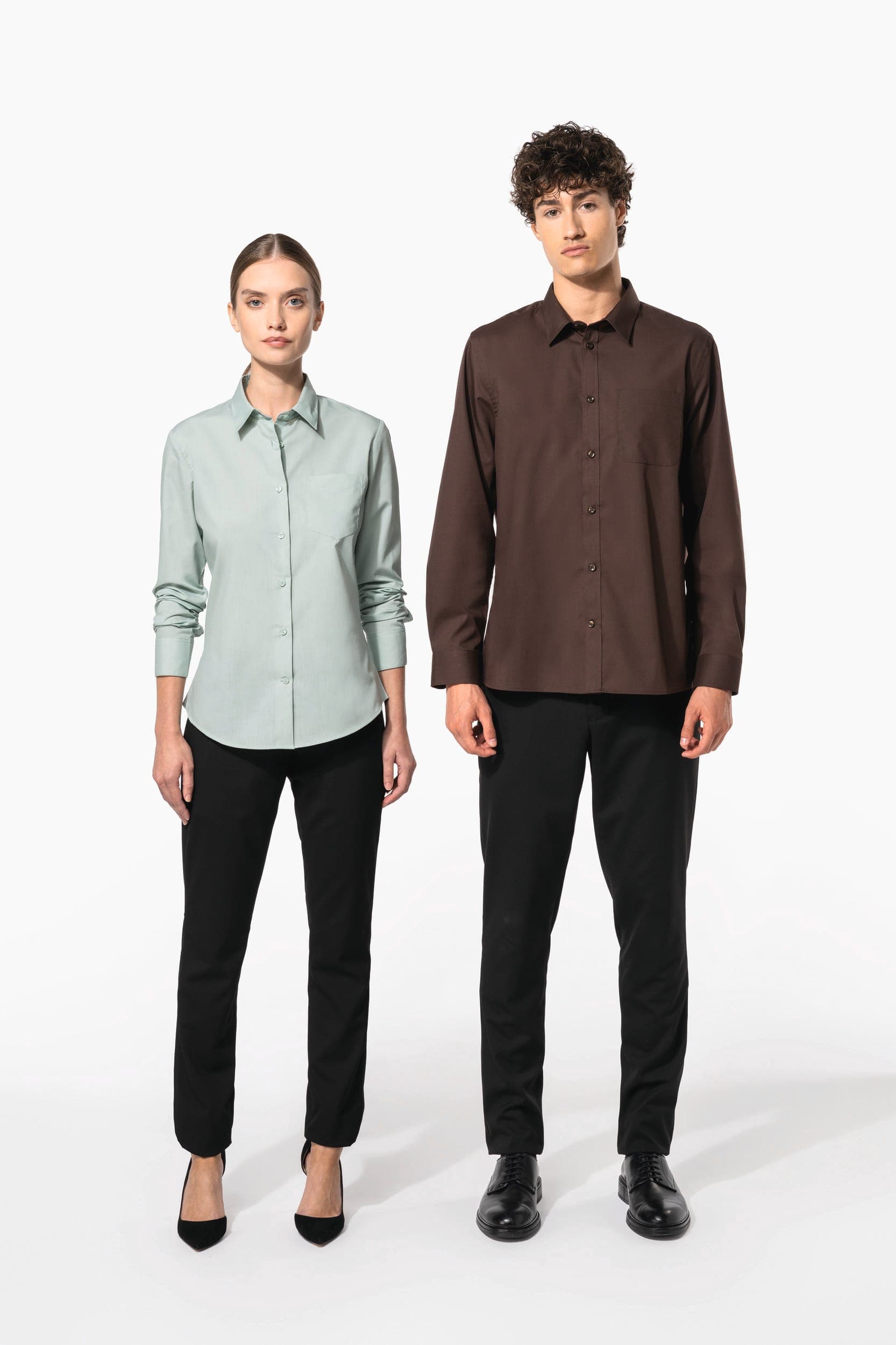 Chemise popeline polycoton entretien facile homme en situation