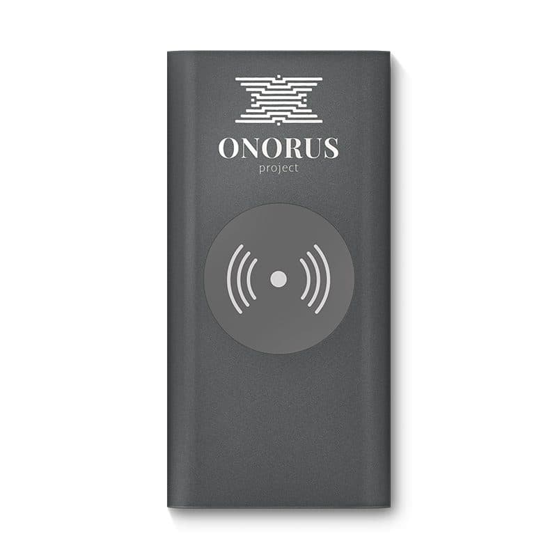 BATTERIE EXTERNE Li-po 8000 mAh ET CHARGEUR PAR INDUCTION 15W en situation