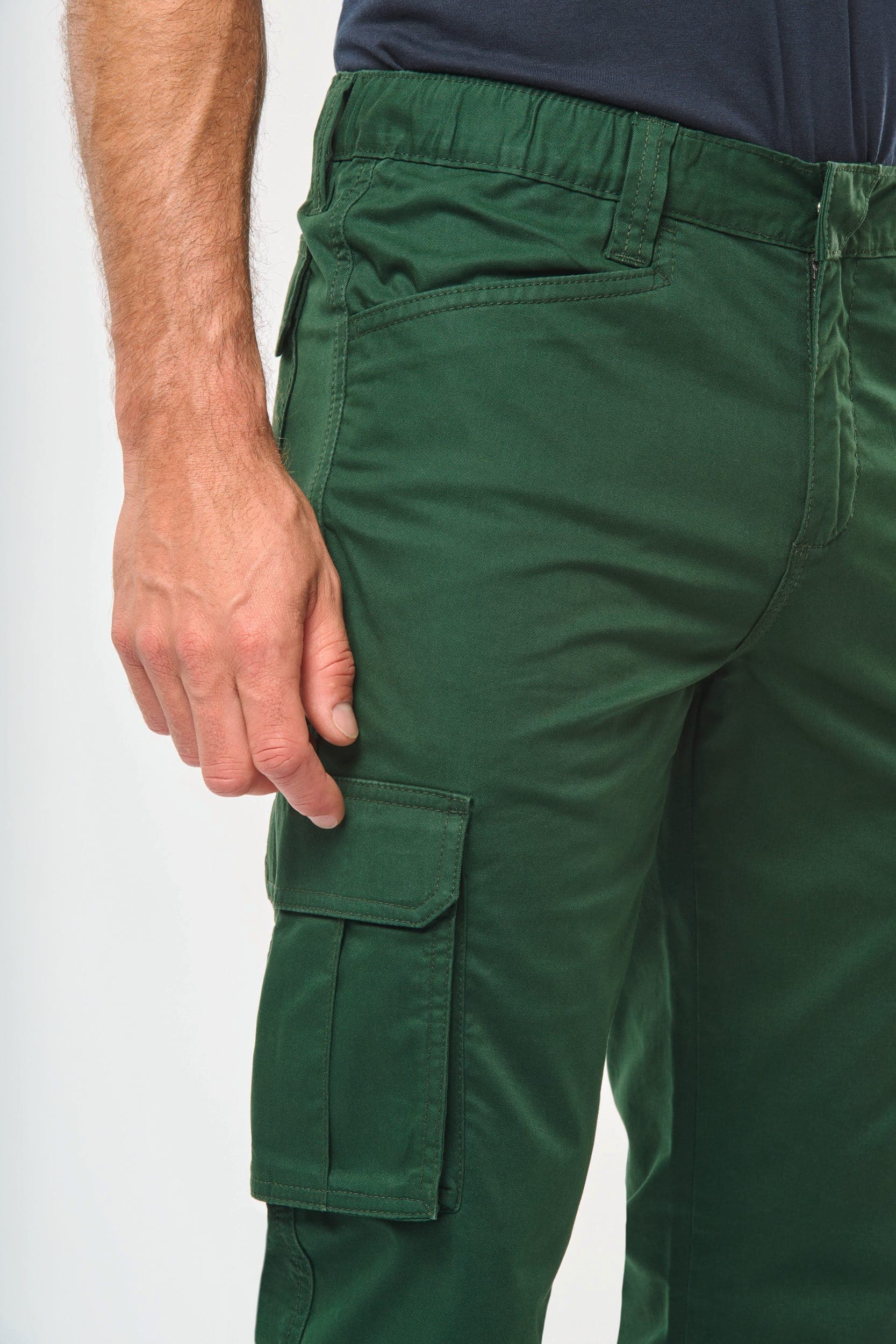 Pantalon multipoches écoresponsable homme en situation
