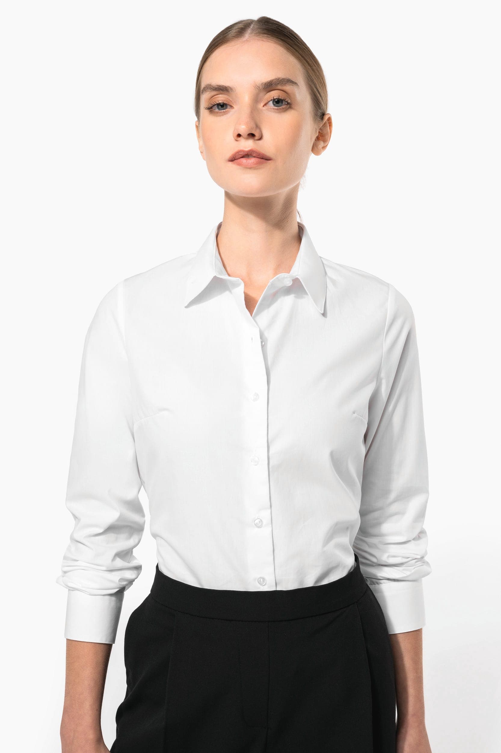 Chemise popeline manches longues femme en situation