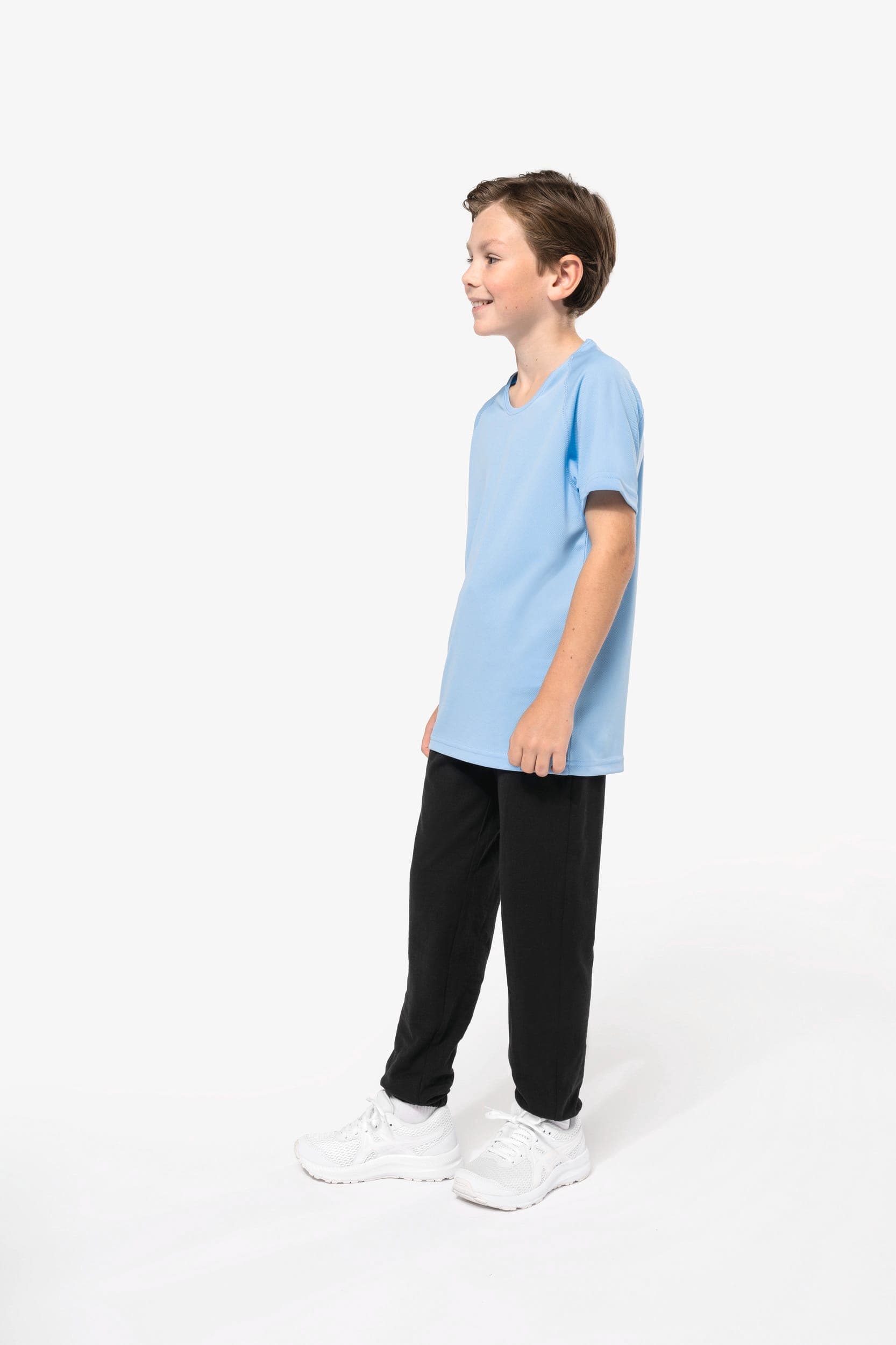 Pantalon de jogging en coton léger enfant en situation