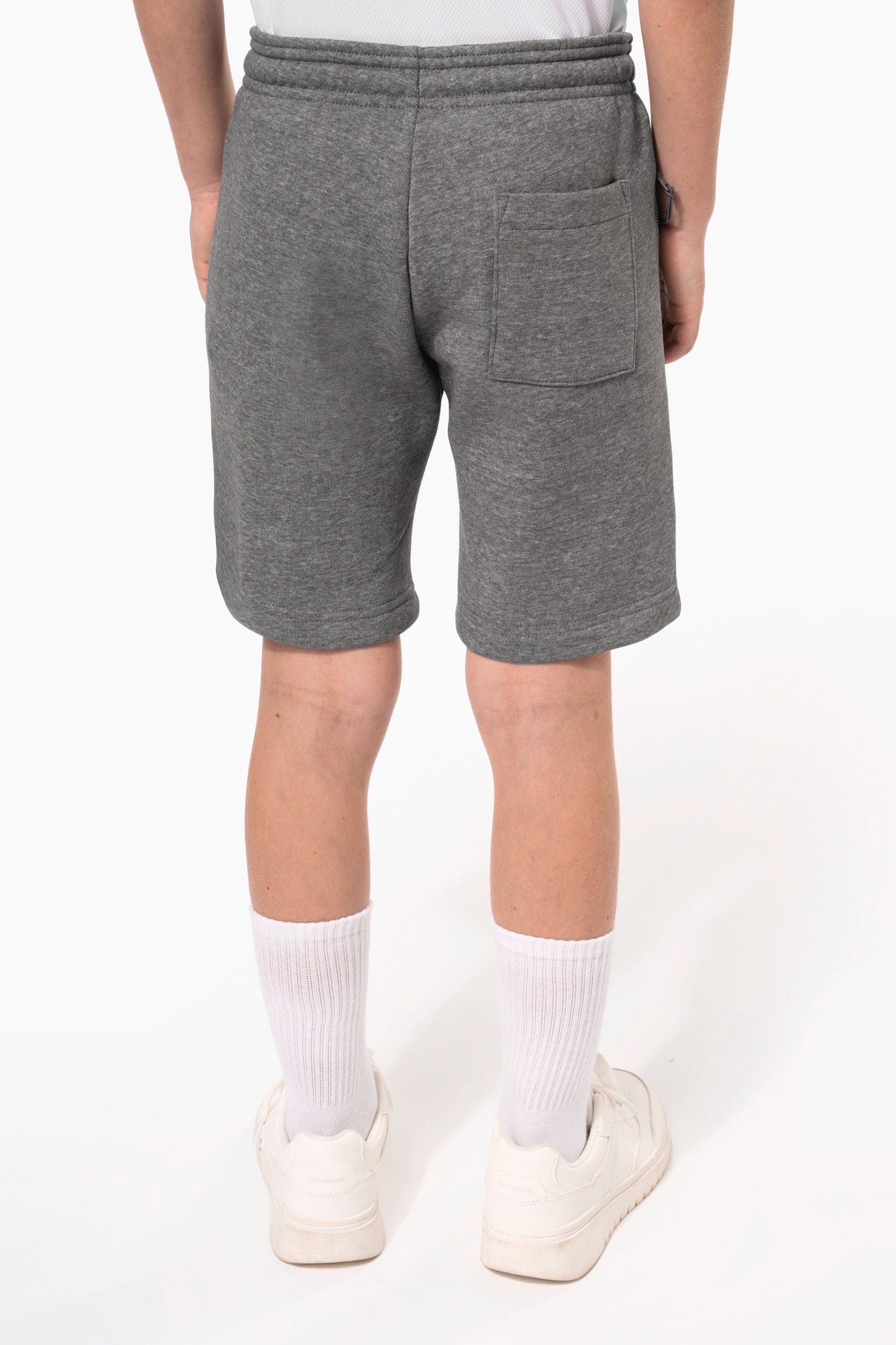 Bermuda molleton multisports enfant en situation