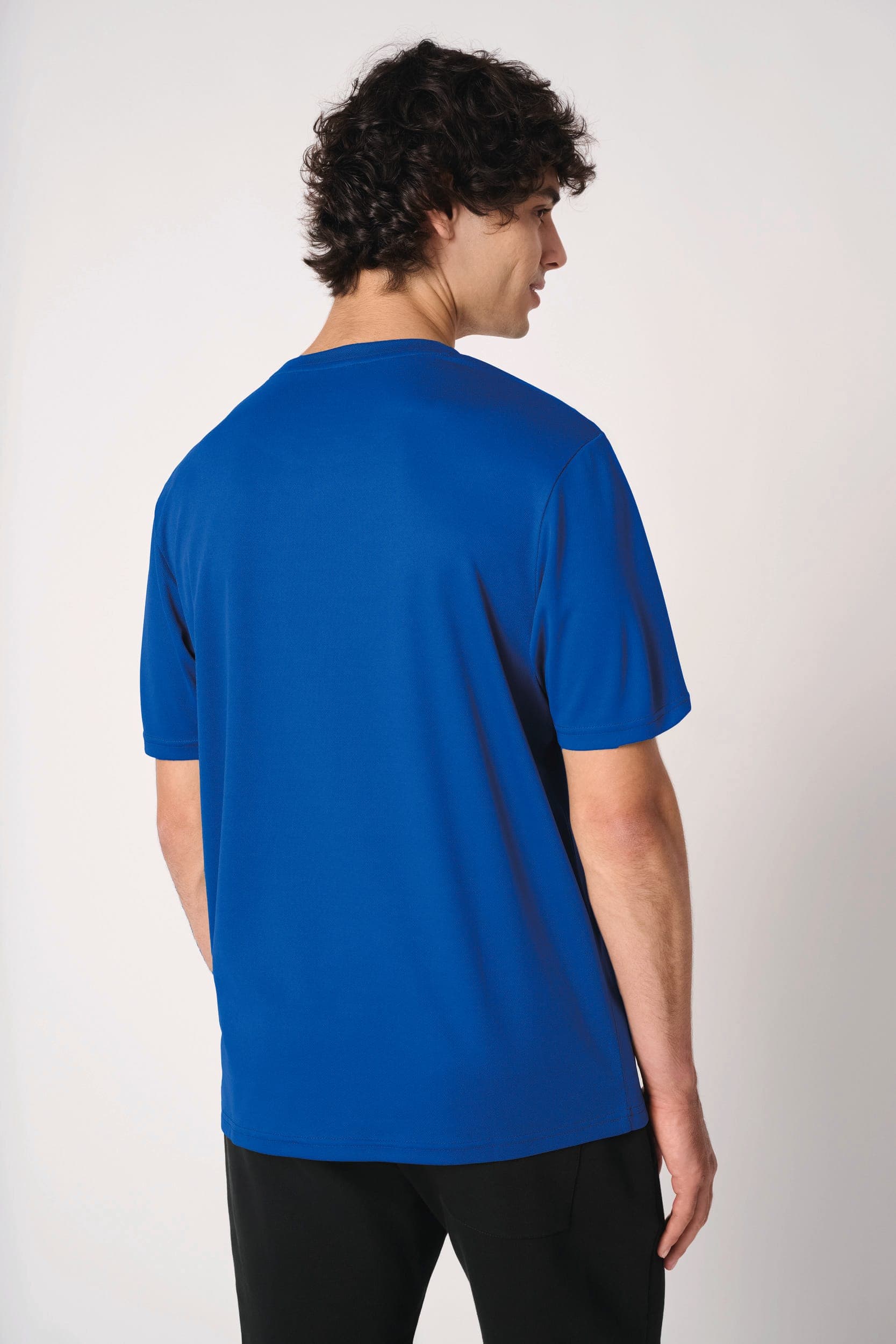 T-shirt sport homme Mercury en situation