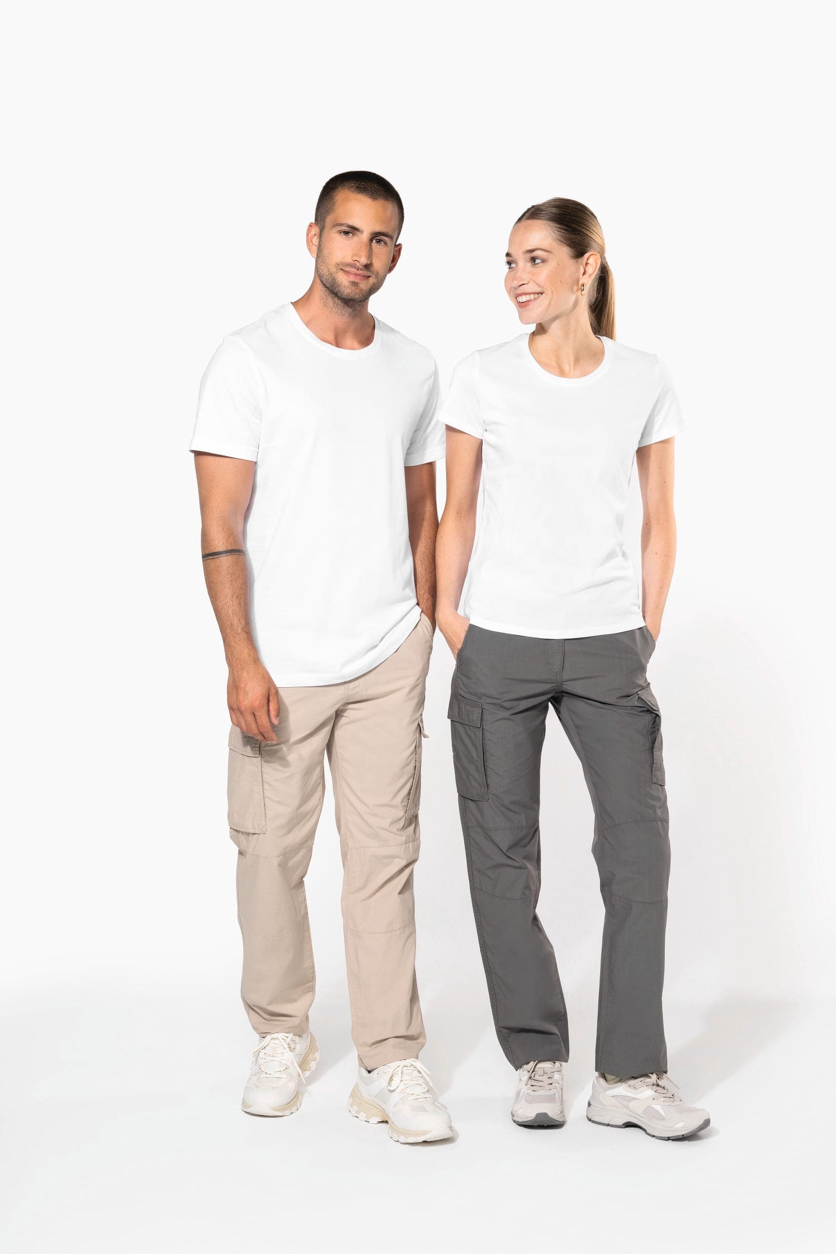 Pantalon léger multipoches homme en situation