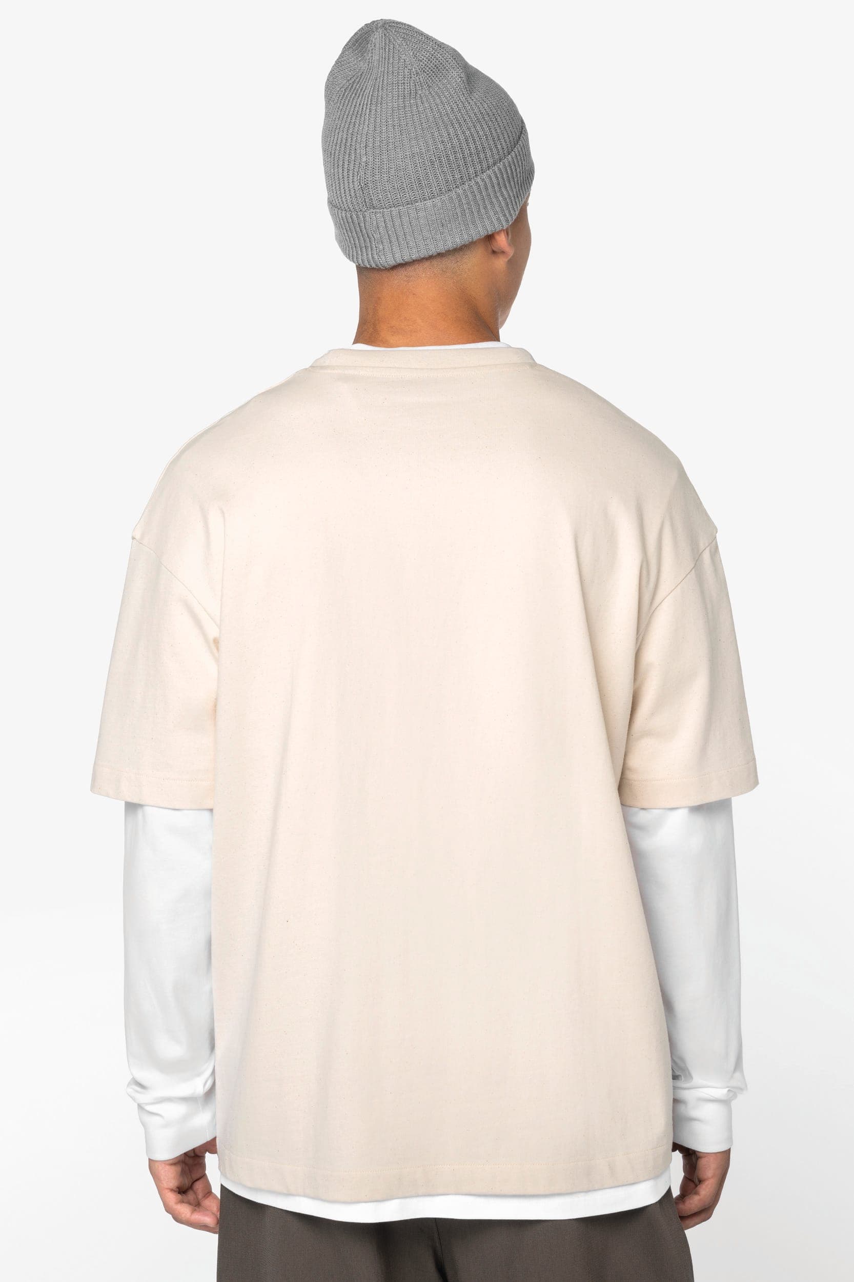T-shirt écoresponsable oversize homme en situation