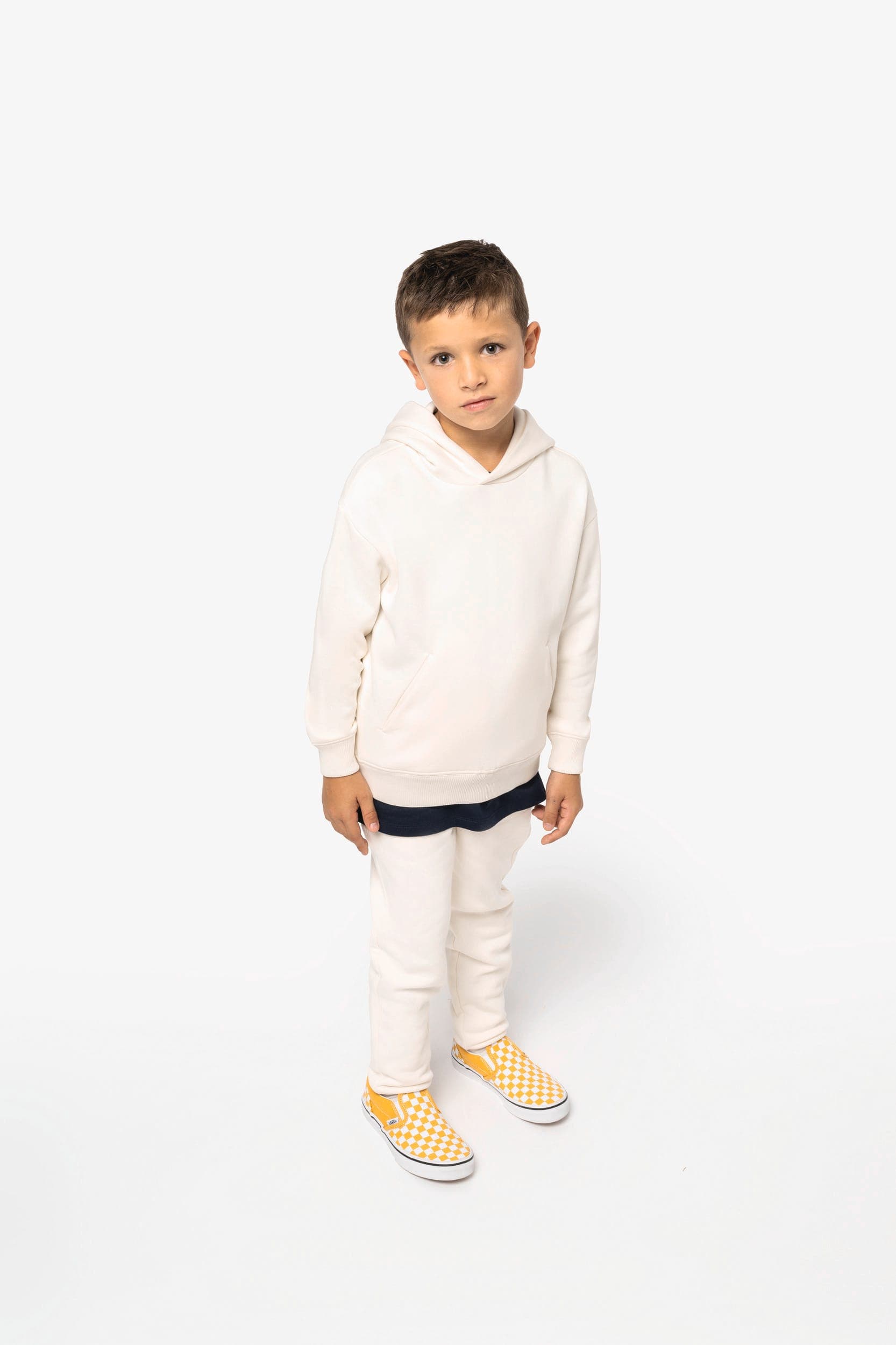Sweat-shirt écoresponsable à capuche oversize enfant en situation