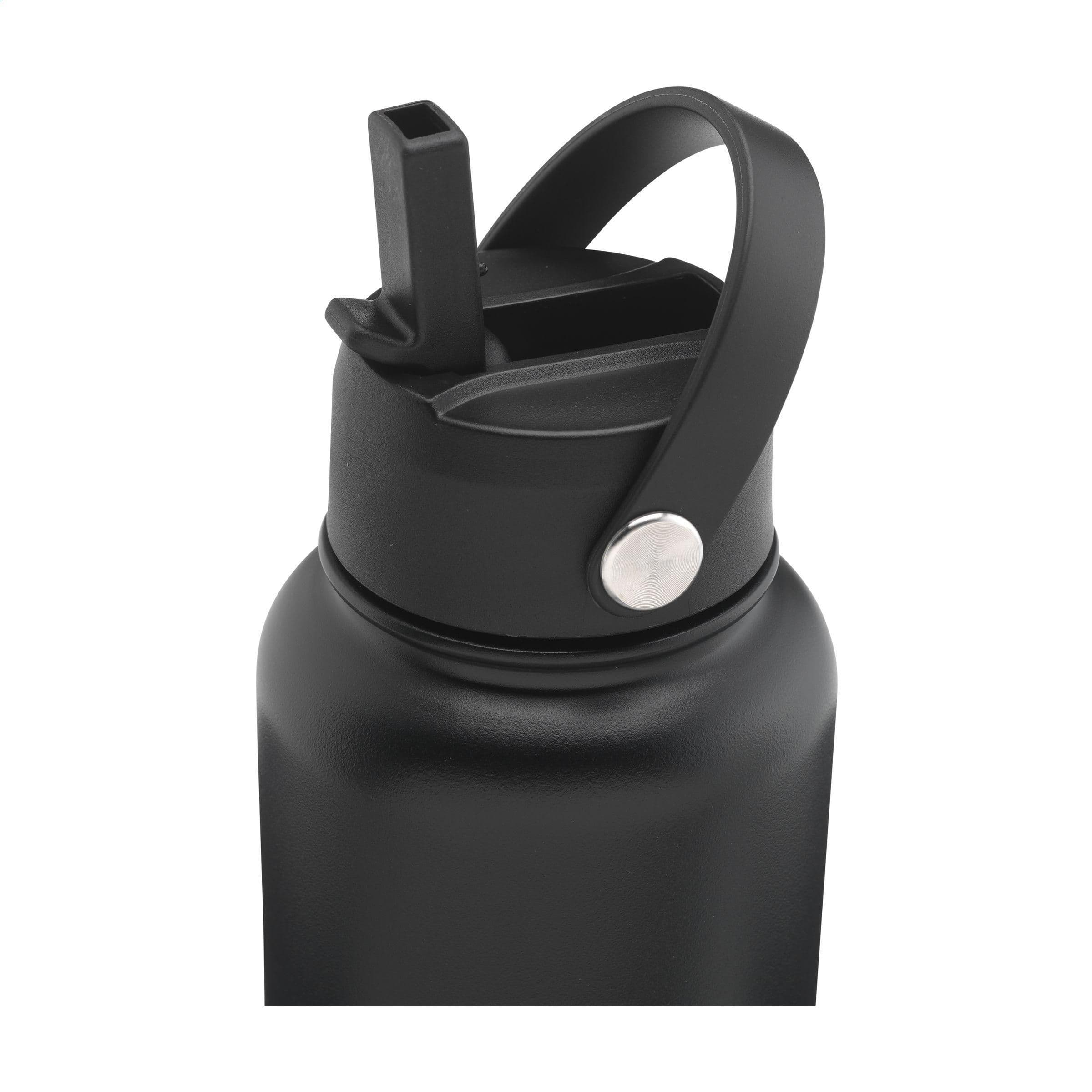 Bouteille Eddy RCS recyclée acier 900 ml en situation