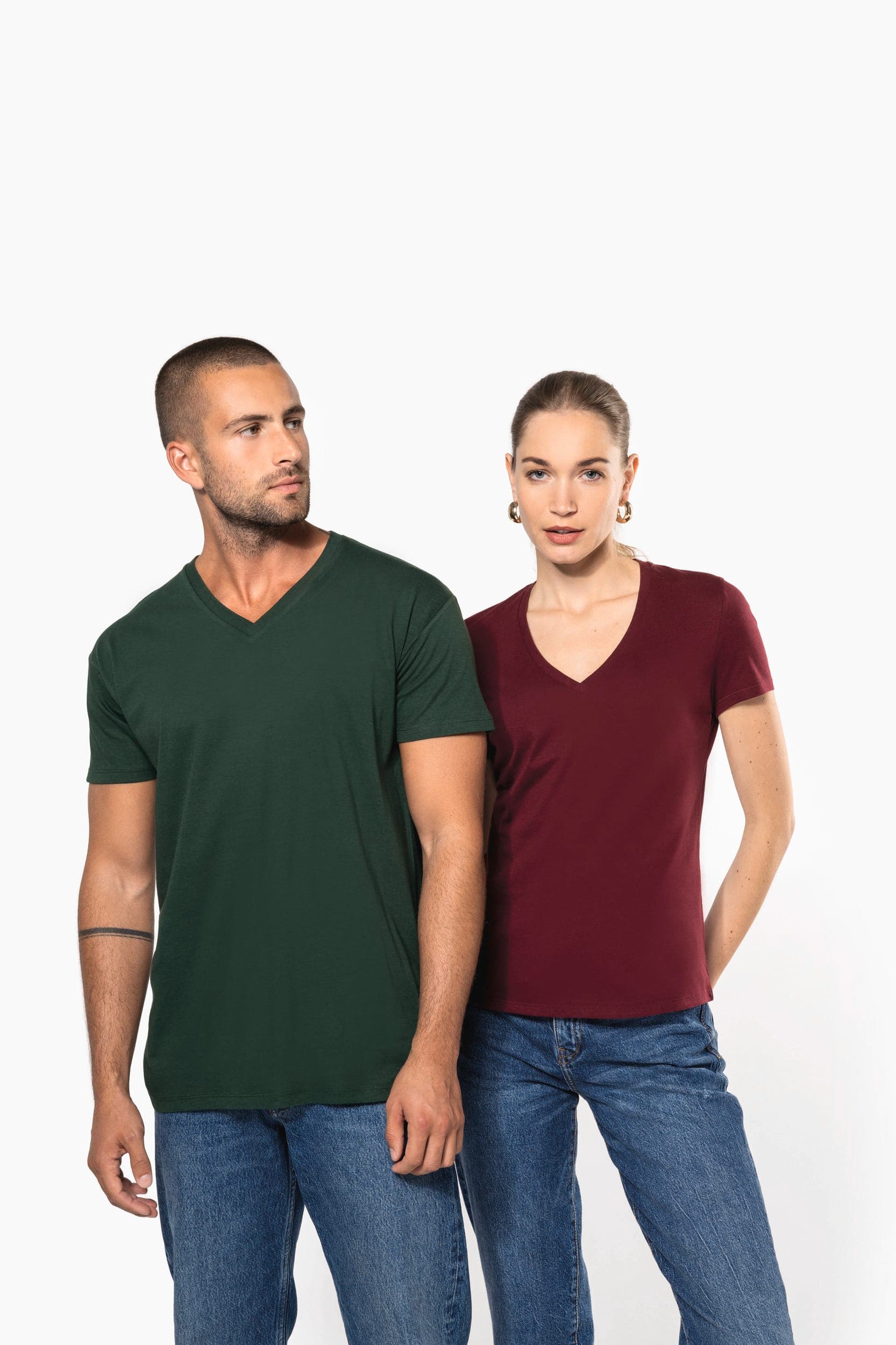 T-shirt BIO150 col V femme en situation
