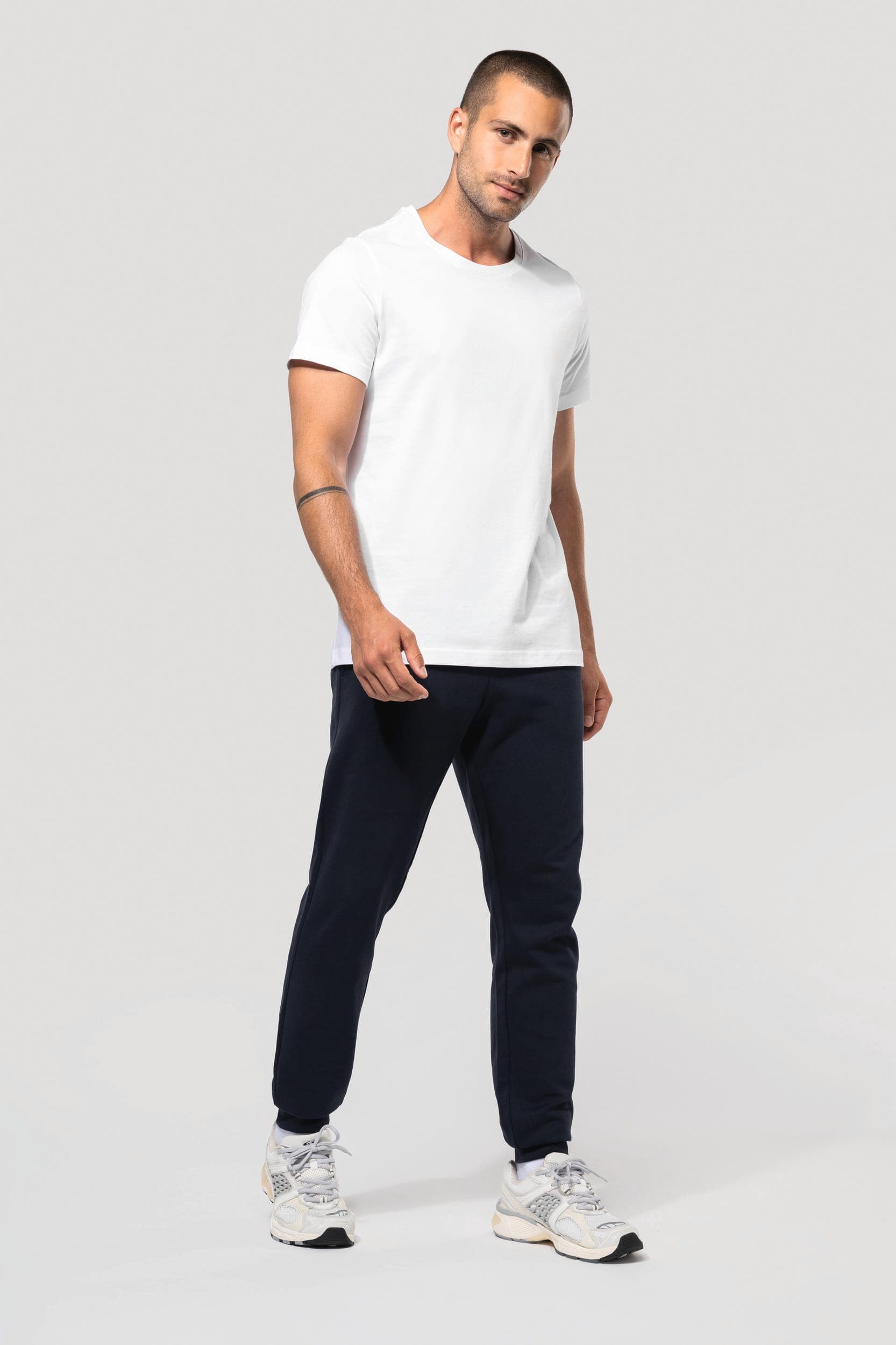 Pantalon molleton unisexe en situation