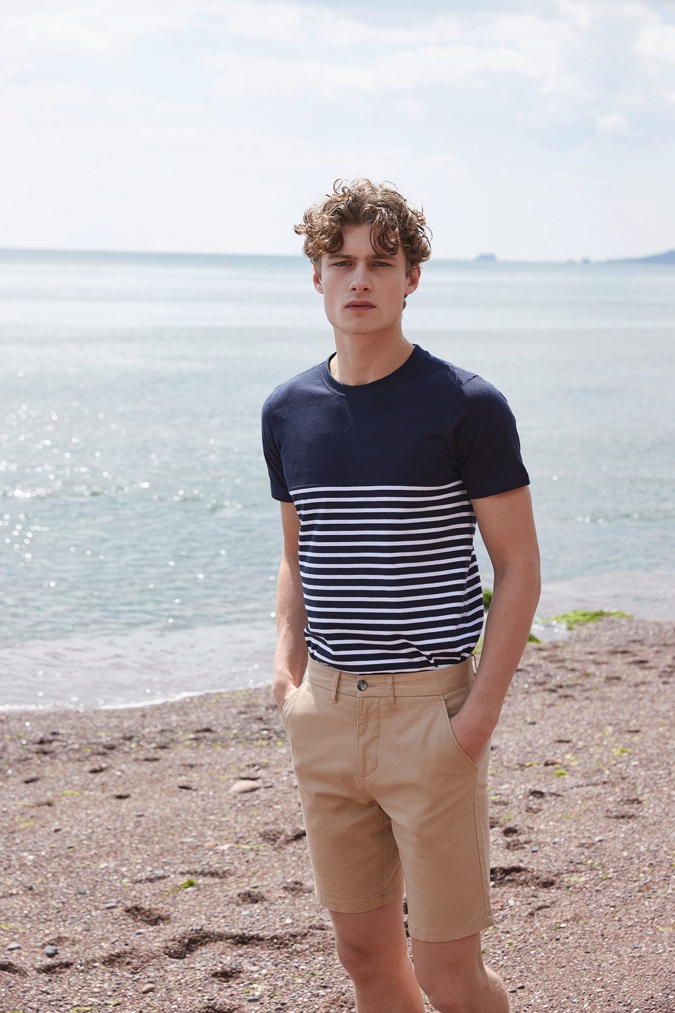 Short Chino Stretch Homme en situation