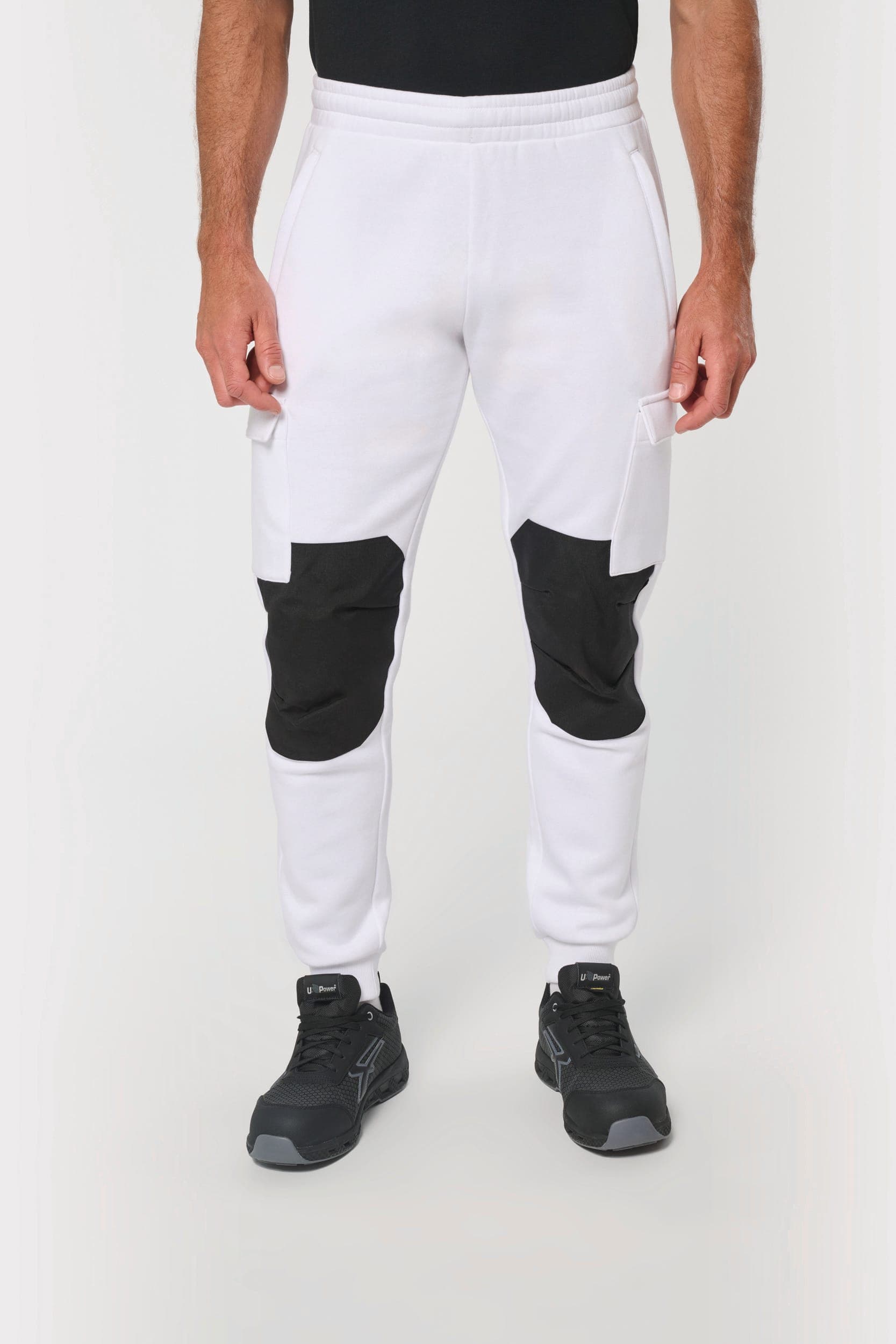 Pantalon molleton cargo écoresponsable homme en situation