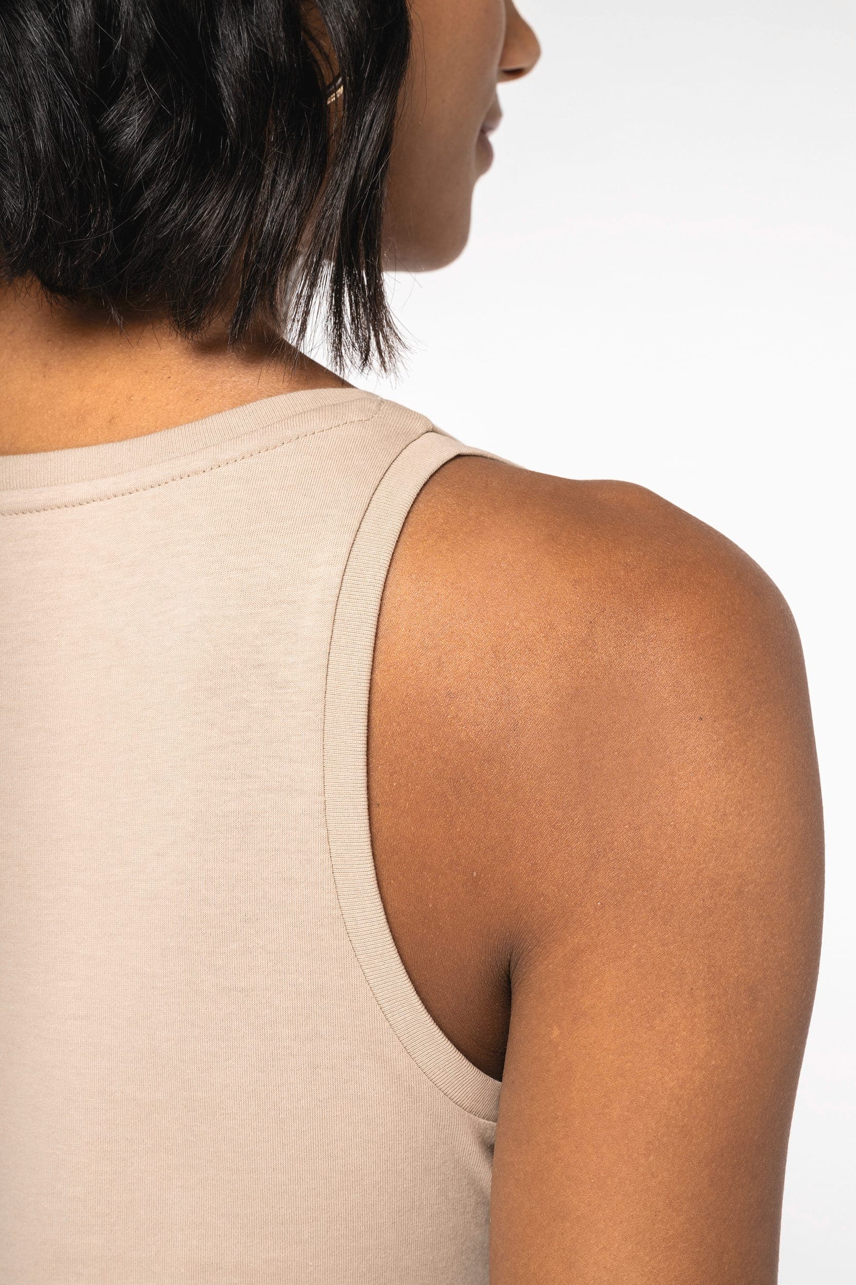 Débardeur écoresponsable femme en situation
