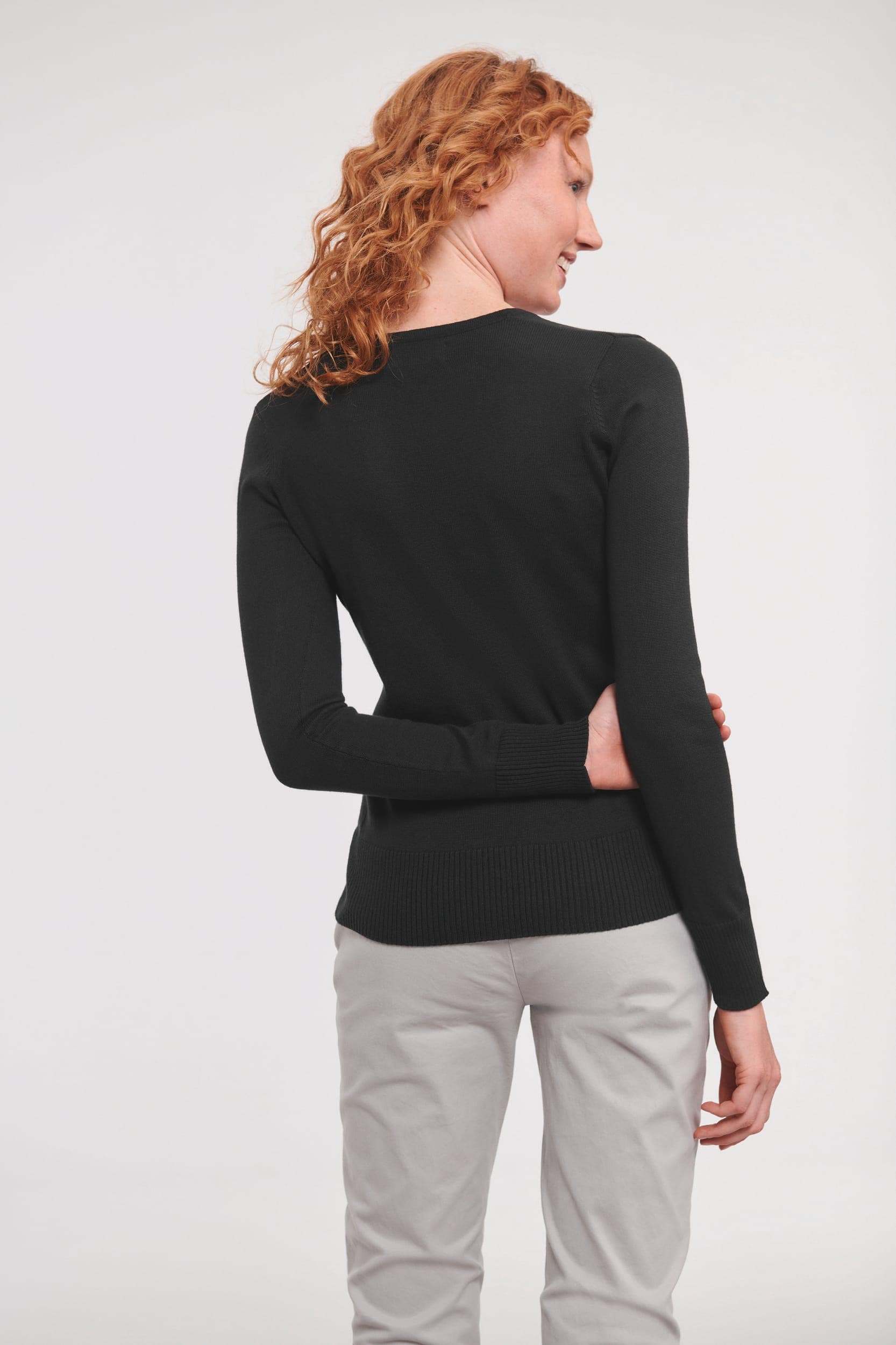 Pullover femme col v en situation