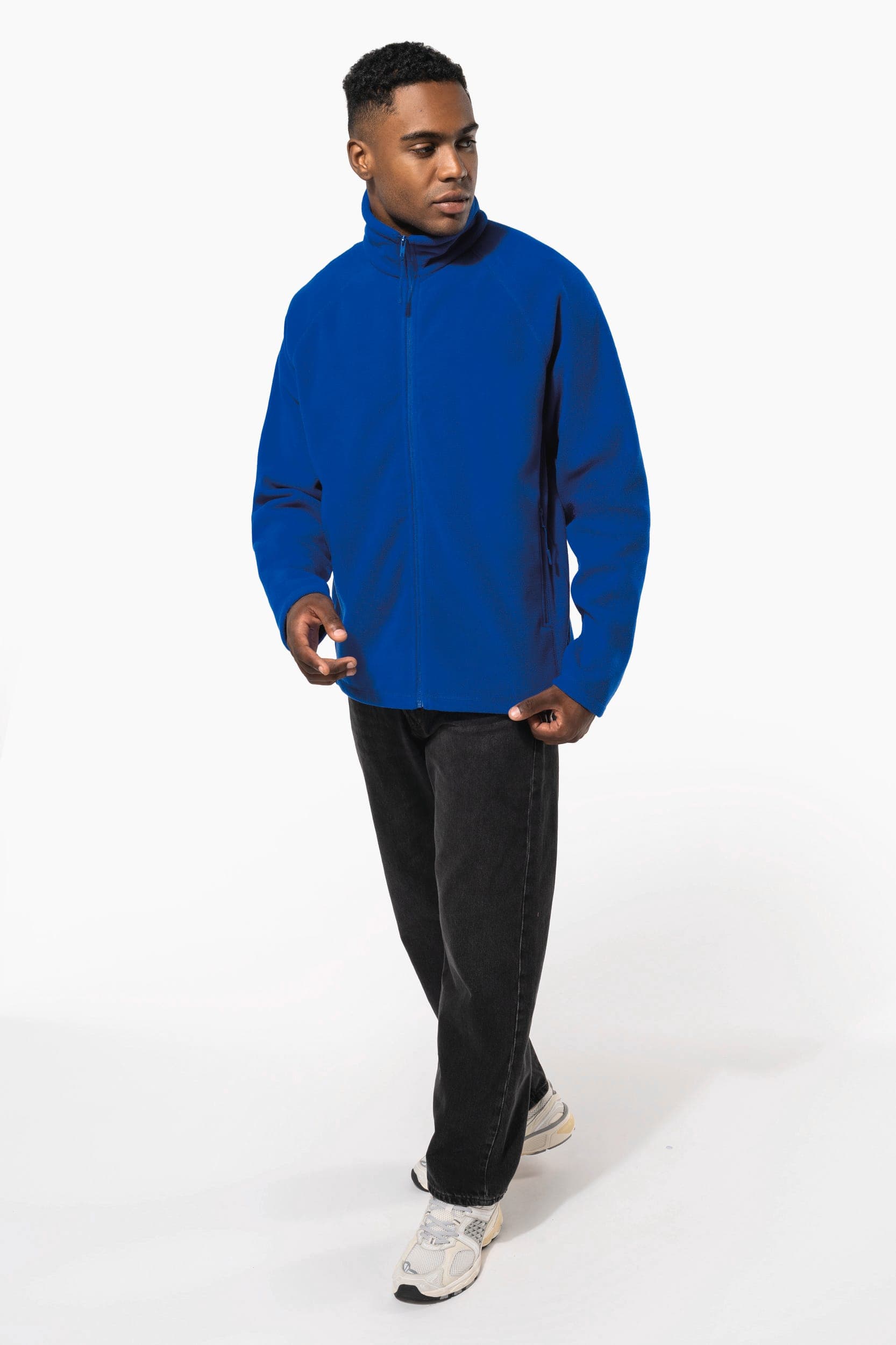 Veste micropolaire zippée manches raglan homme en situation