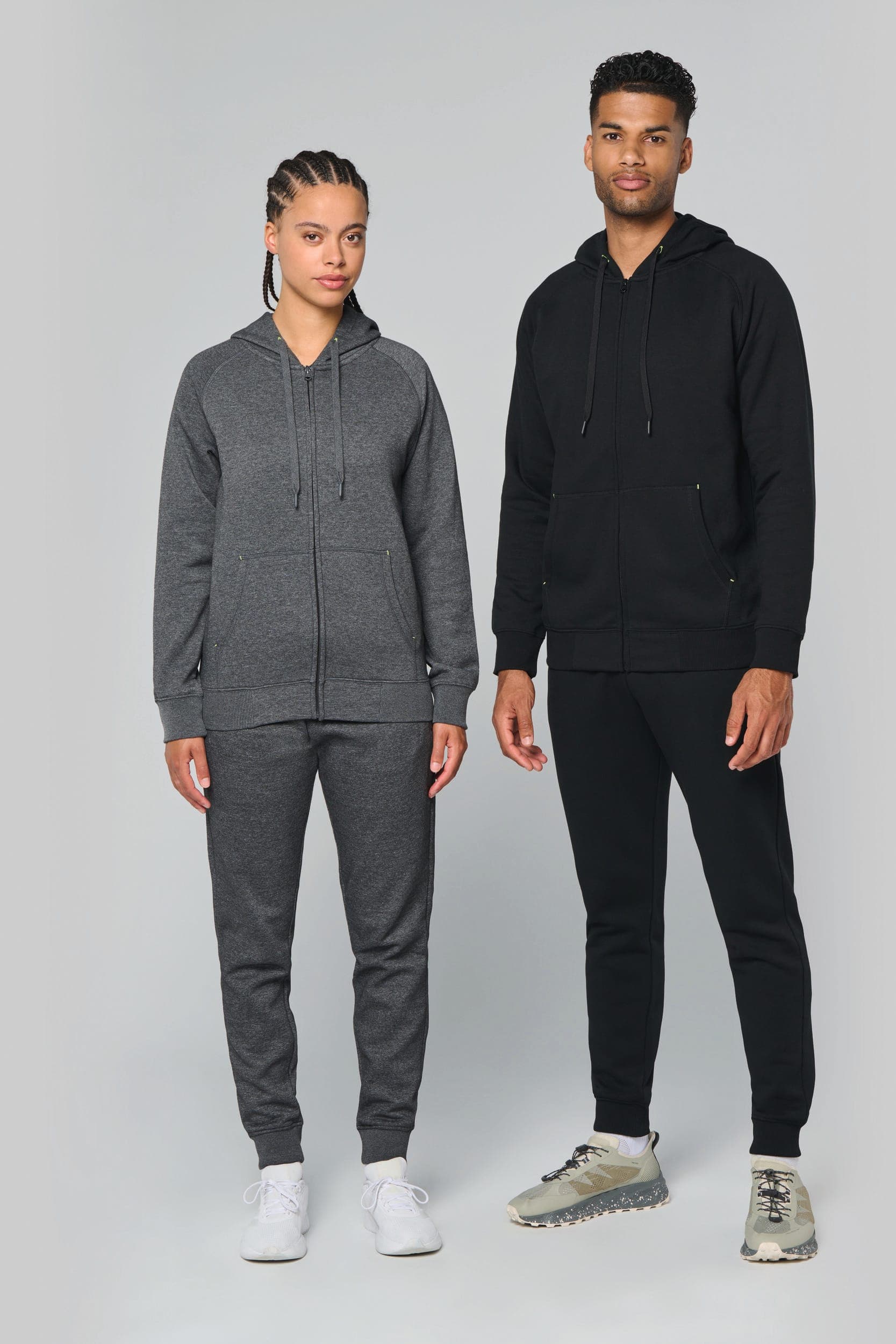 Pantalon de jogging à poches multisports unisexe en situation