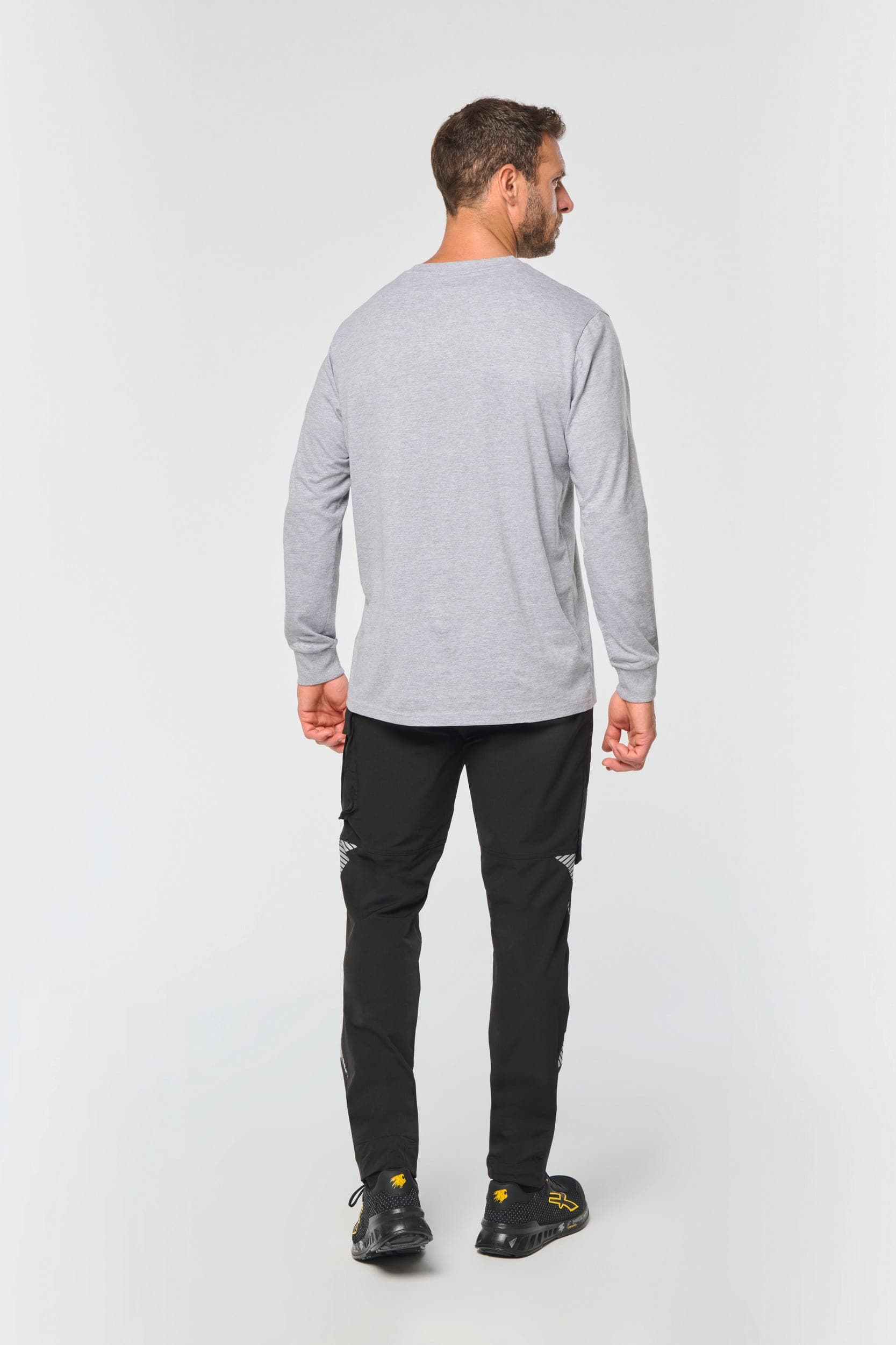 Pantalon stretch recyclé multipoches unisexe en situation