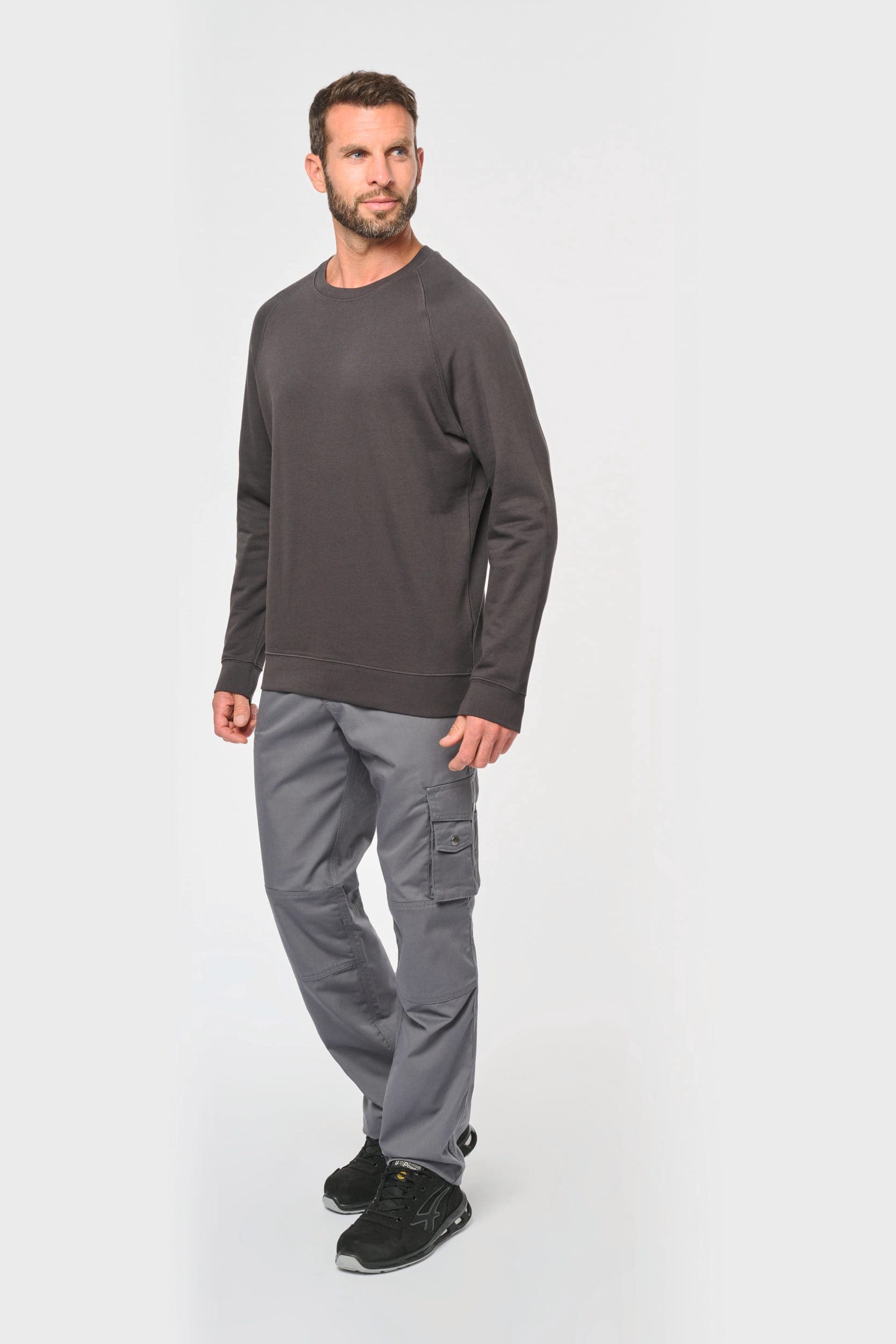 Sweat-shirt col rond  homme en situation