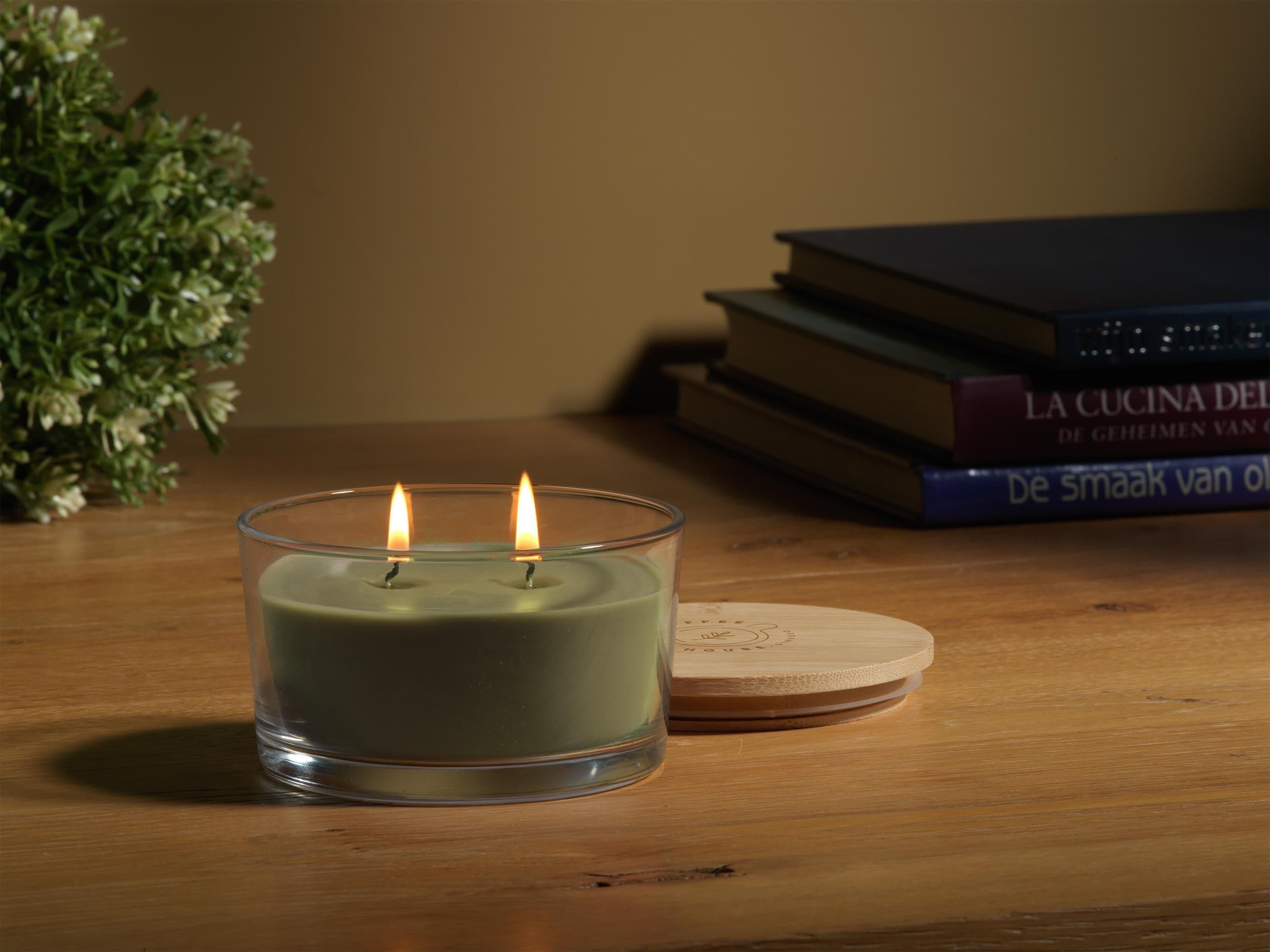 Bougie parfumée Wooosh Candle Cocoon en situation