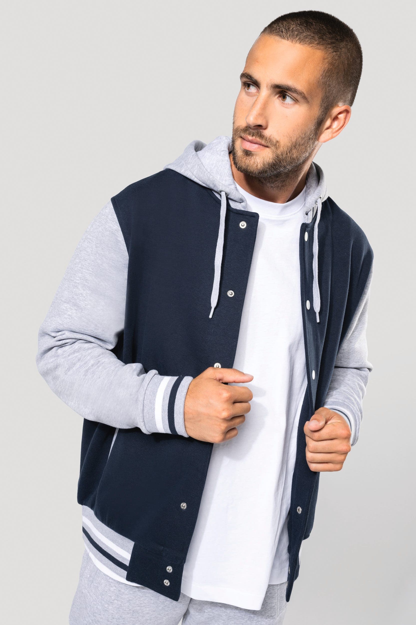 Blouson Teddy à capuche unisexe en situation