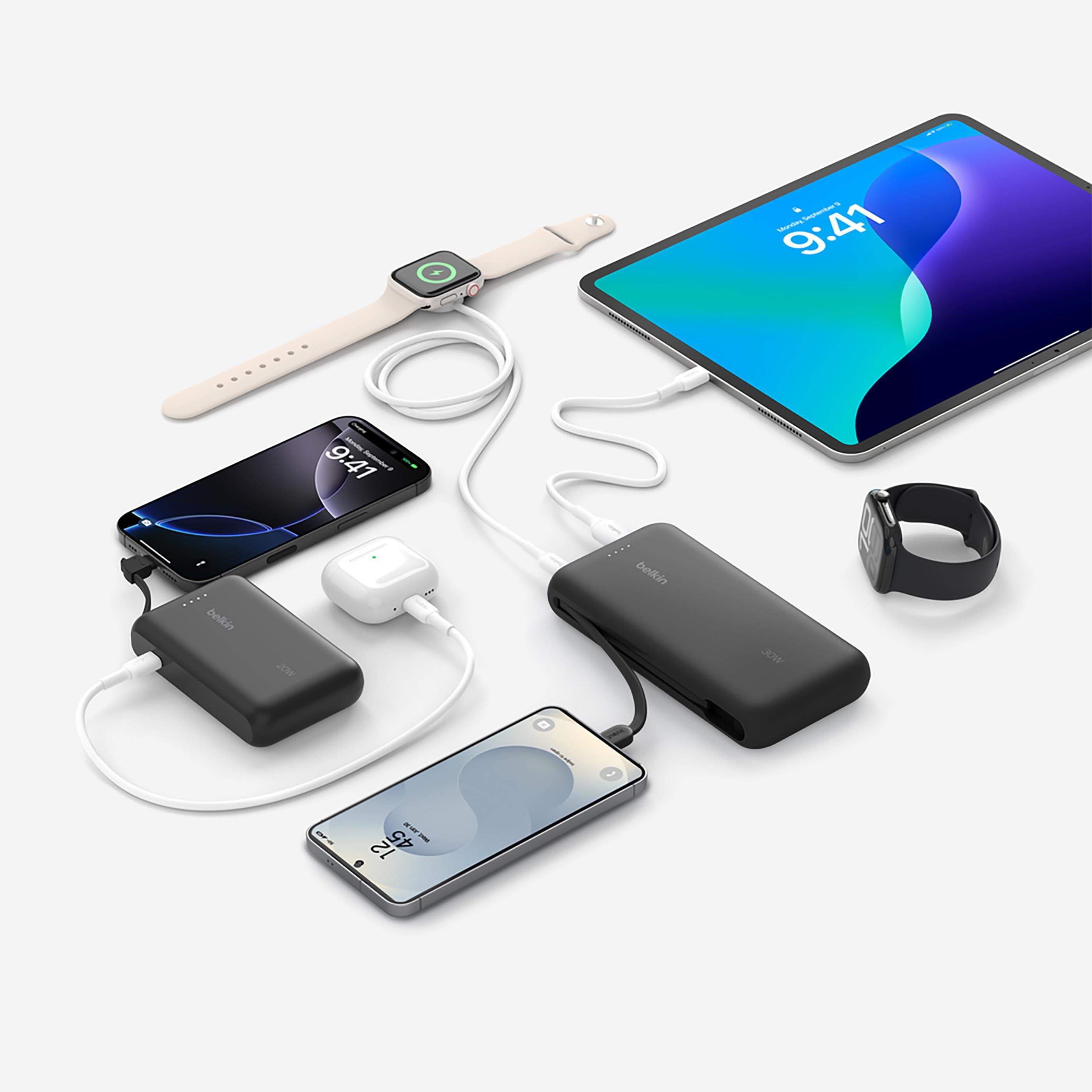 Banque d'énergie Belkin BoostCharge 20K câble intégré en situation