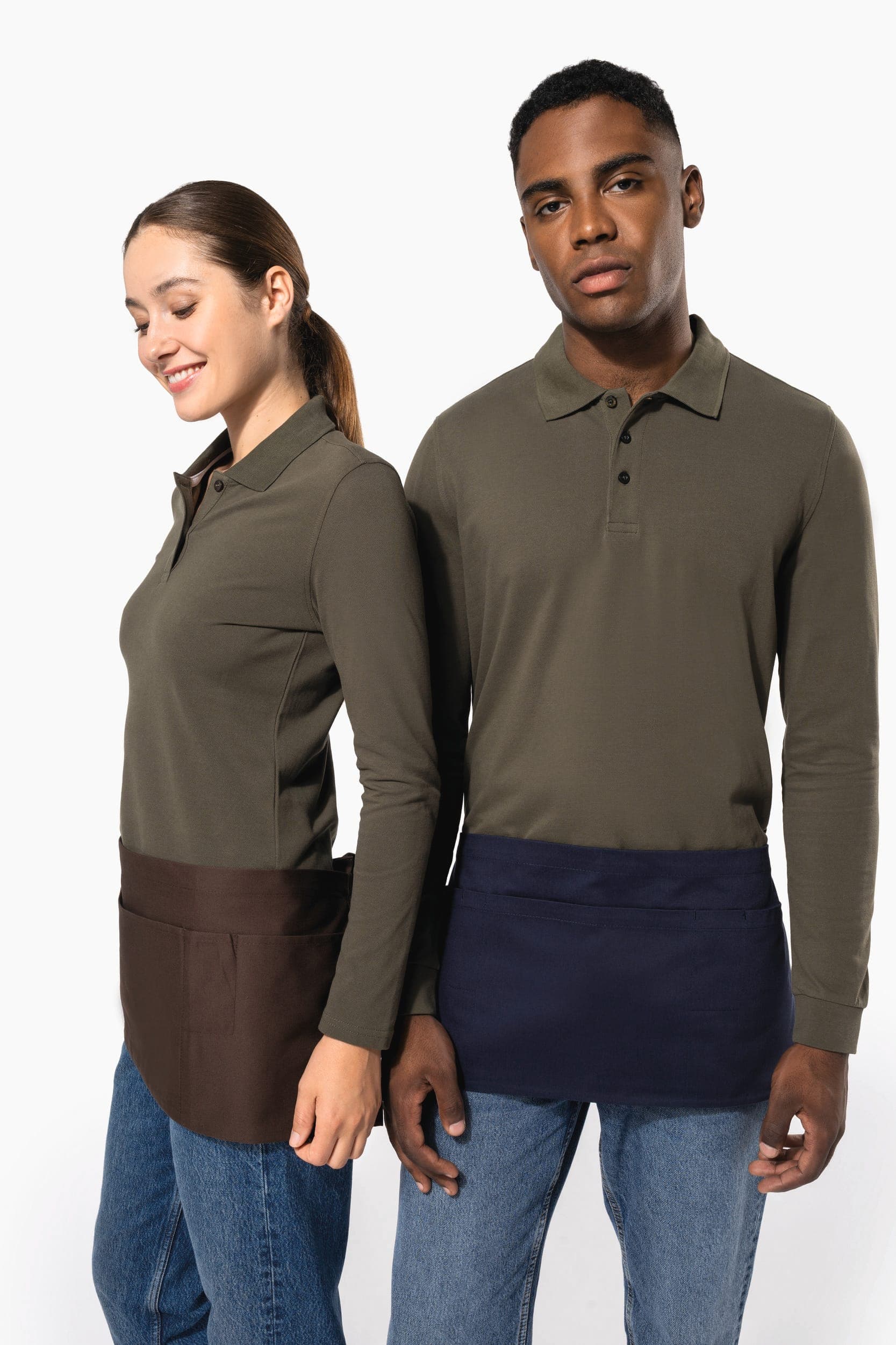 Tablier coton court en situation
