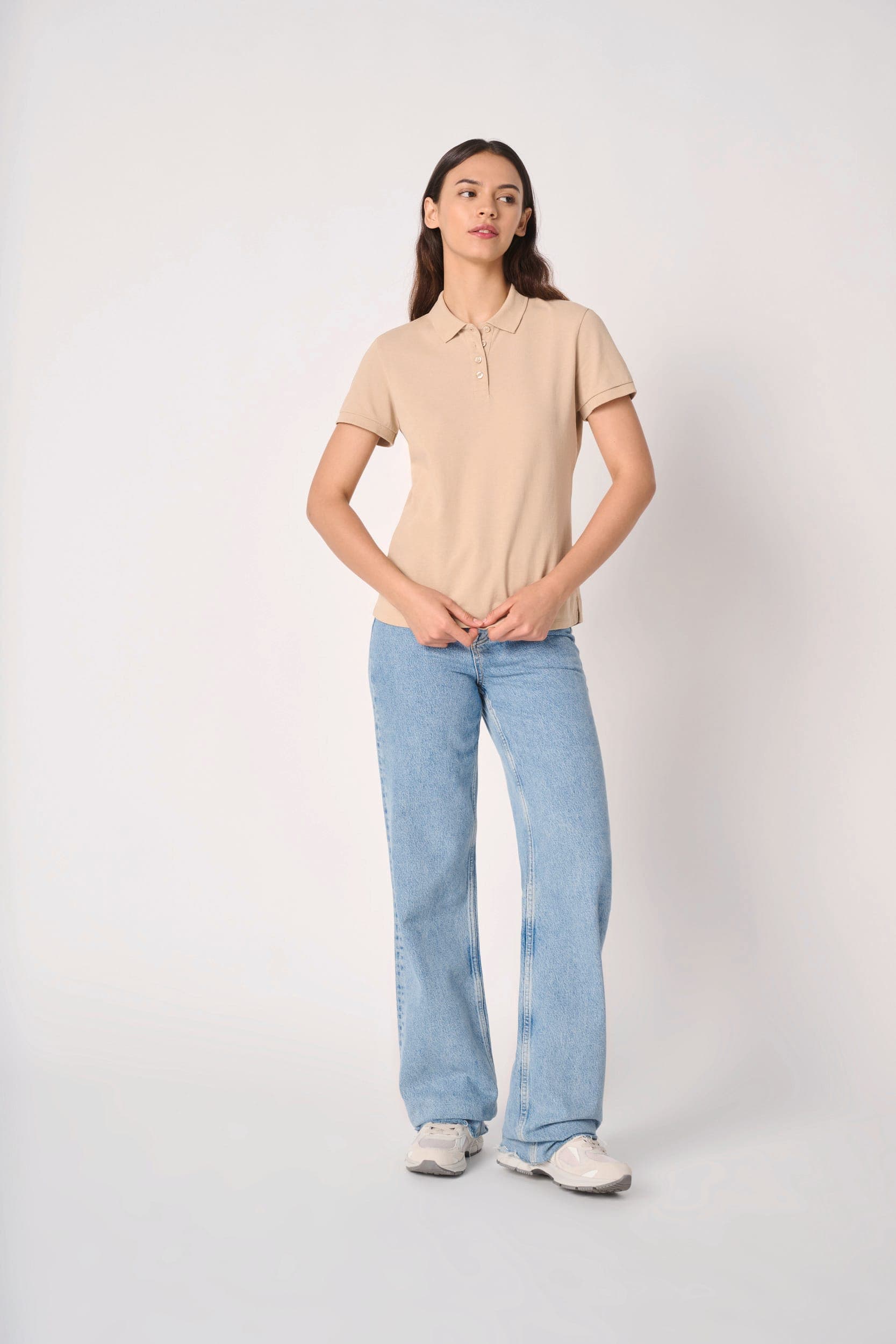 Polo piqué femme en situation