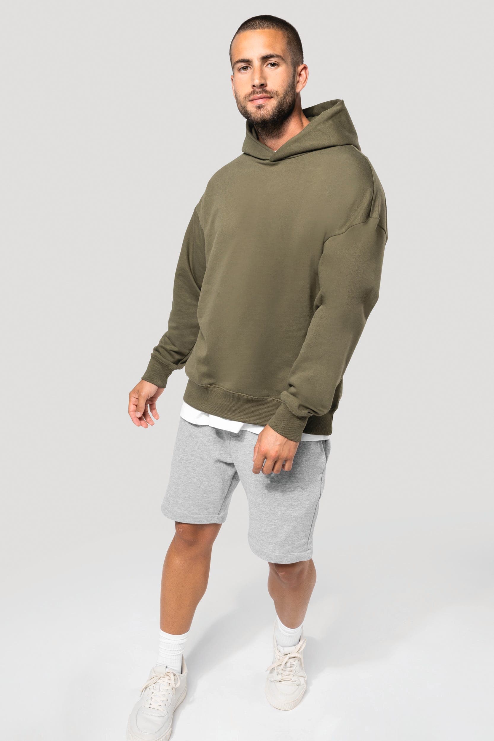 Sweatshirt à capuche molleton oversize unisexe en situation
